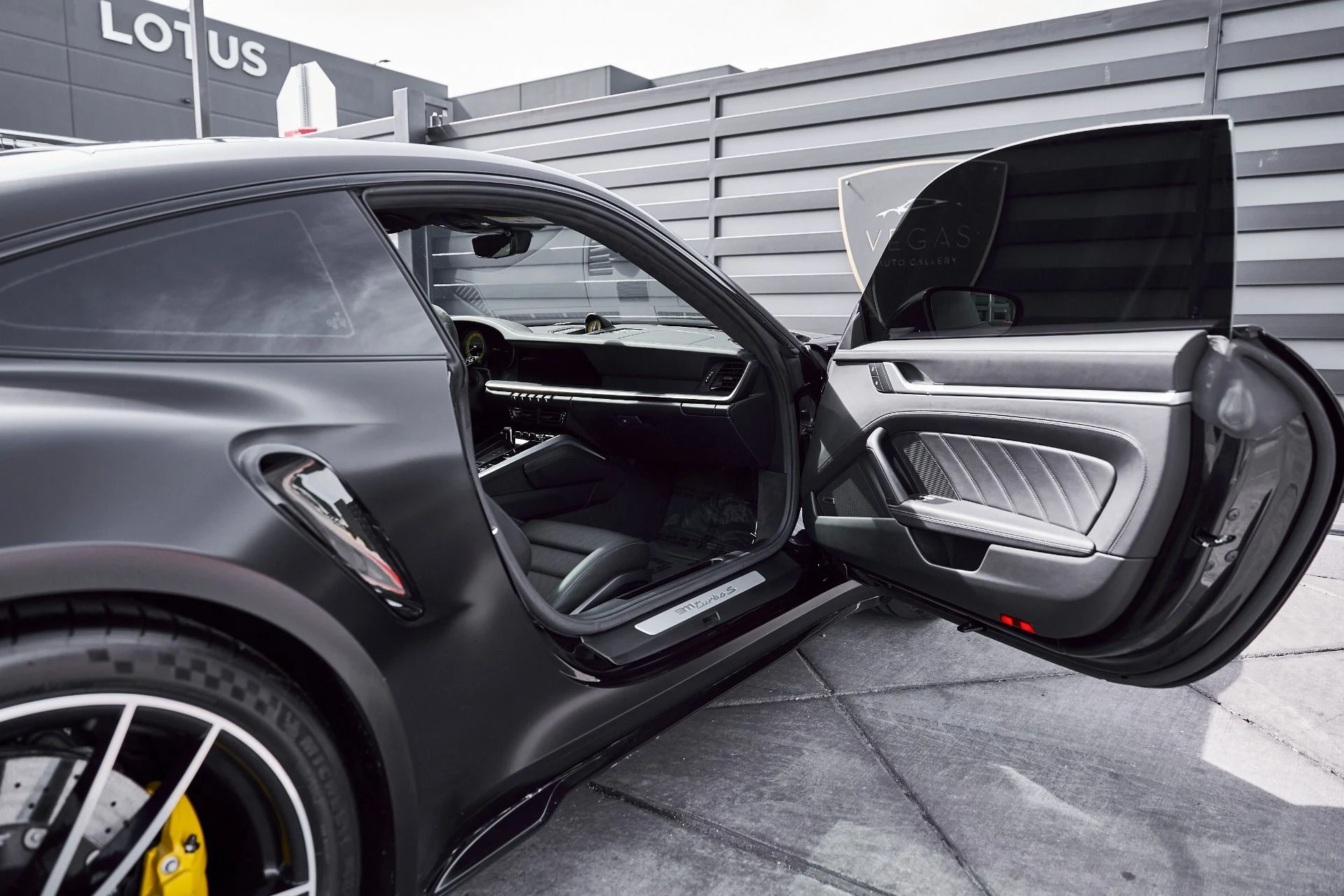 mph021_1146491232_Used_2024_Porsche_911_Turbo_S_1772073655_dbfb527545