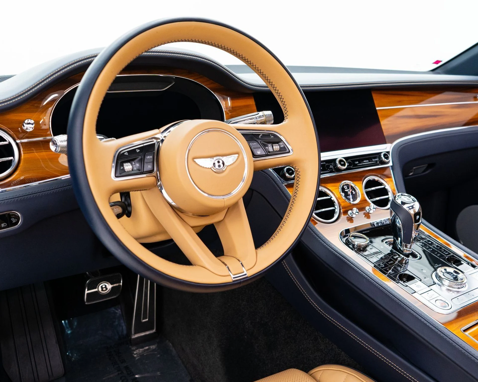 mph021_1146764421_c52019190cbf8faae073575c249894dc_5aca5749f4