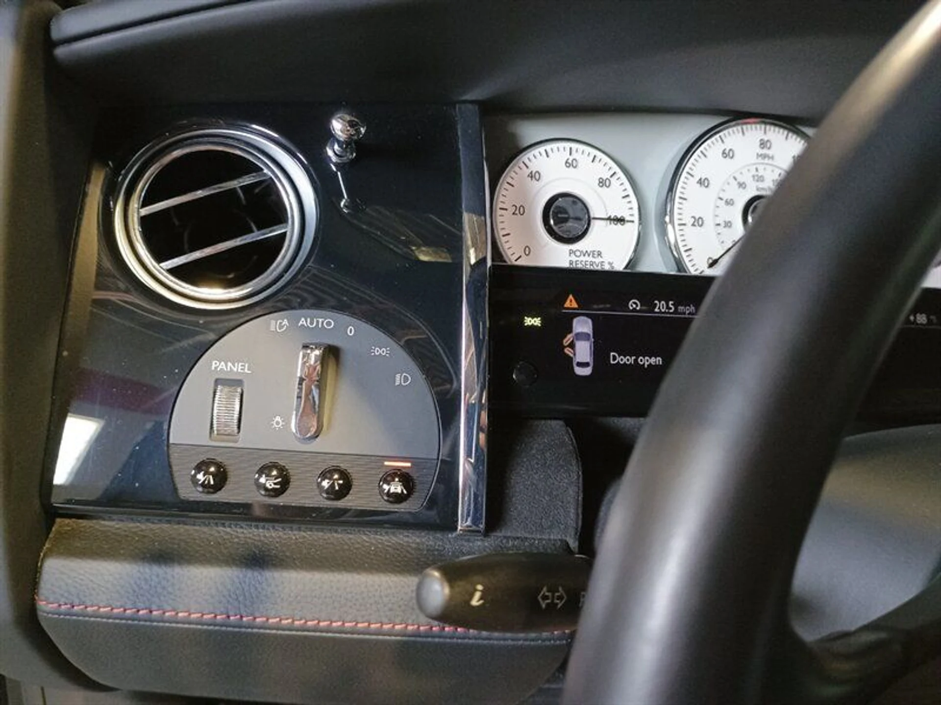 mph021_116159697_cf98189039_800_50d29e8d10