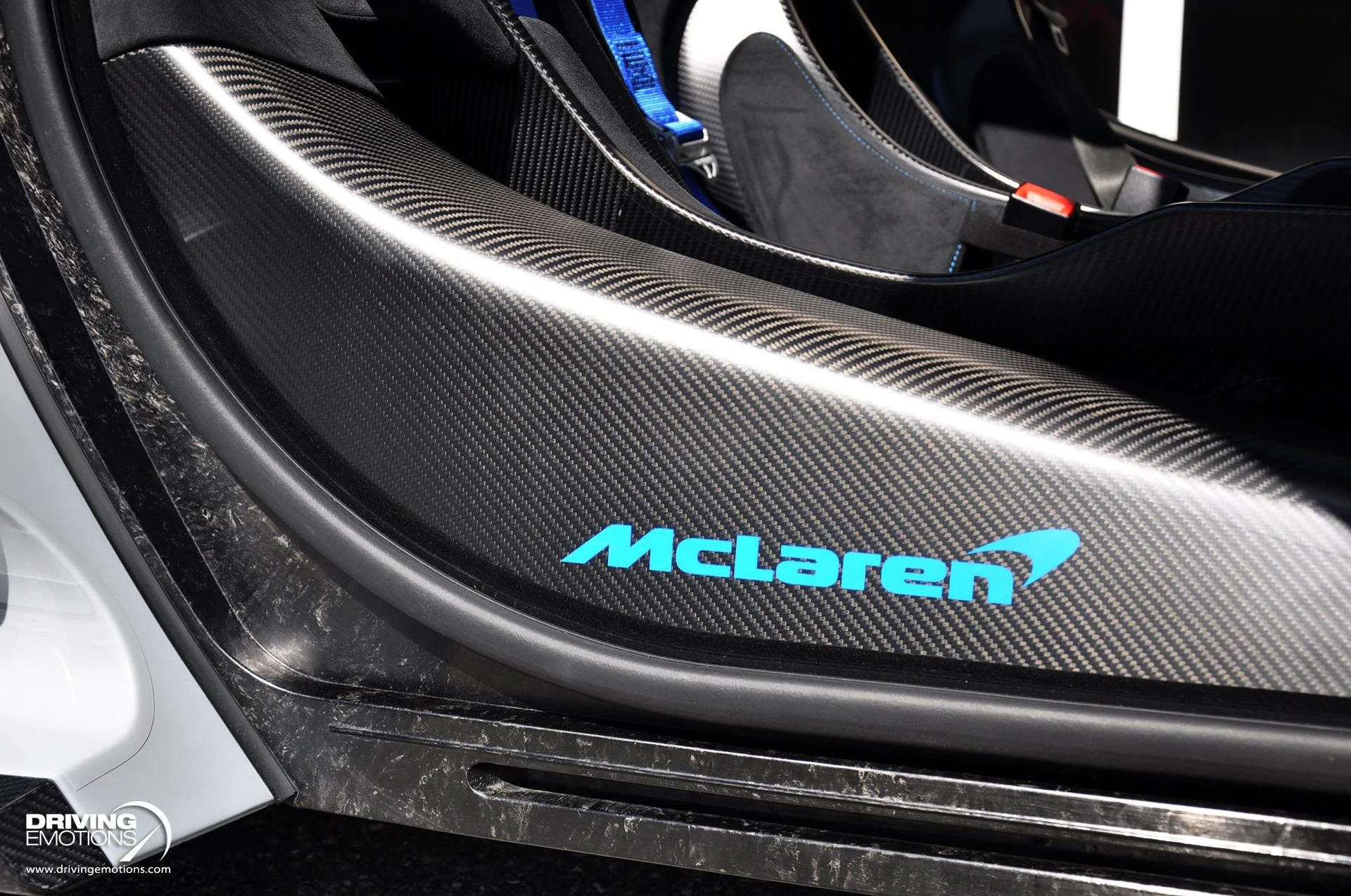 mph021_1167236673_683_p22_l_22e1bfdb96