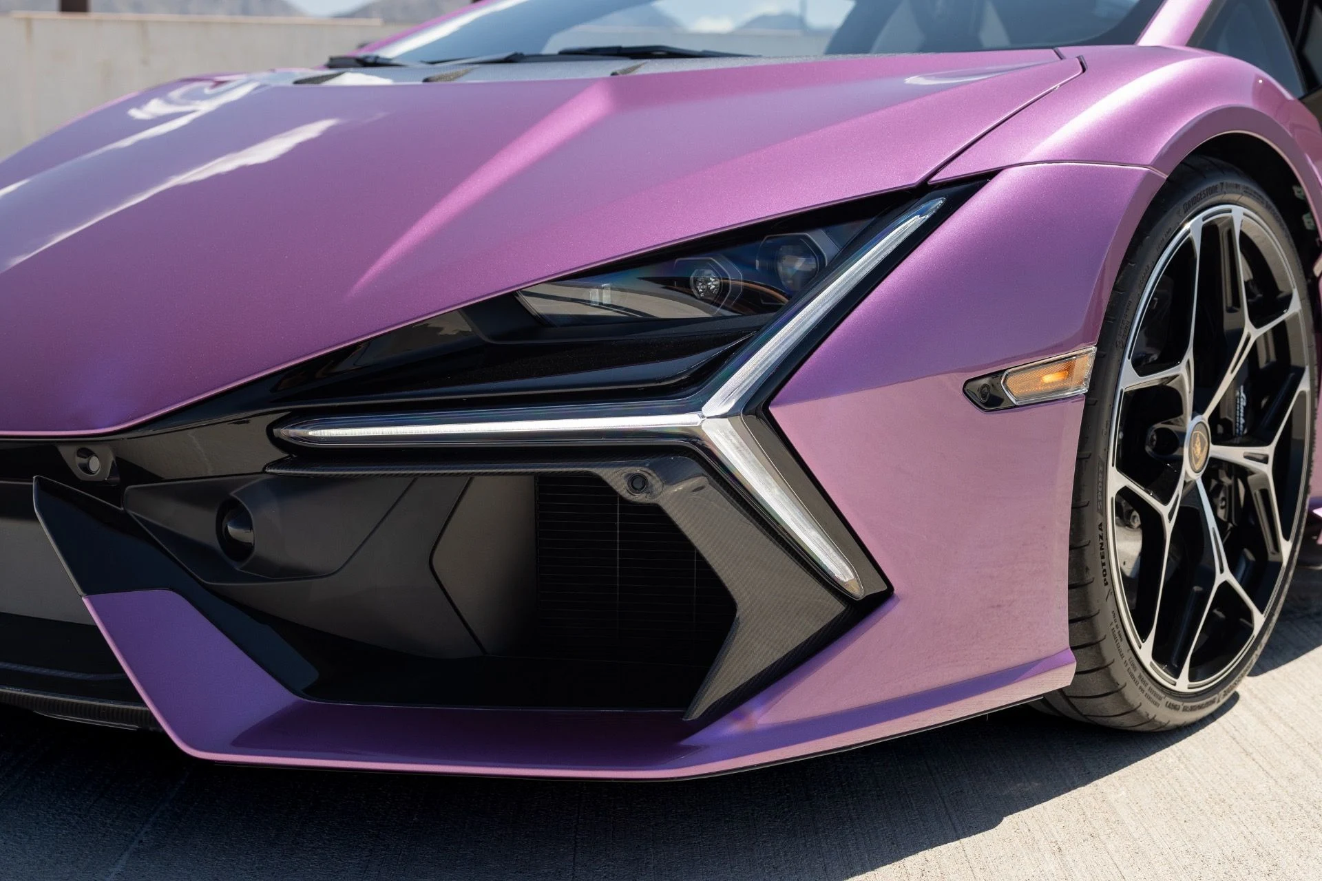 mph021_1167814422_Used_2026_Lamborghini_Revuelto_1788470491_e1edcb7475