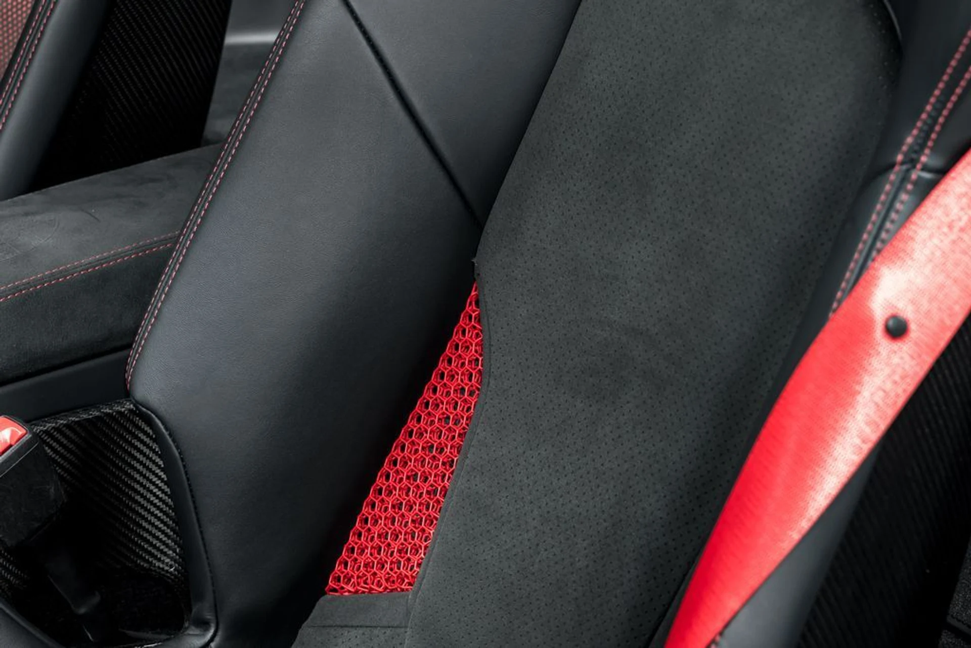 mph021_118203601_f4b94ba8b76547a7a0804cf67e7ff177x_bca8d5b1bc