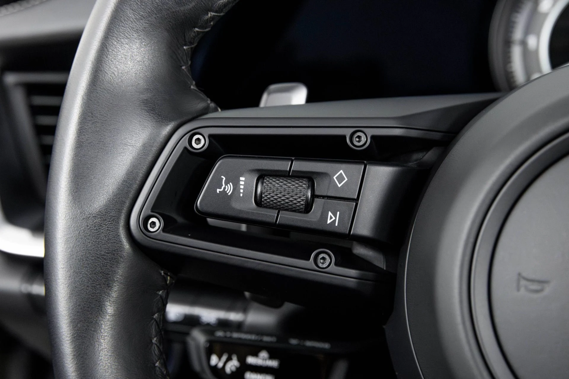 mph021_1187766137_Used_2022_Porsche_911_Turbo_S_1764184614_893592f371