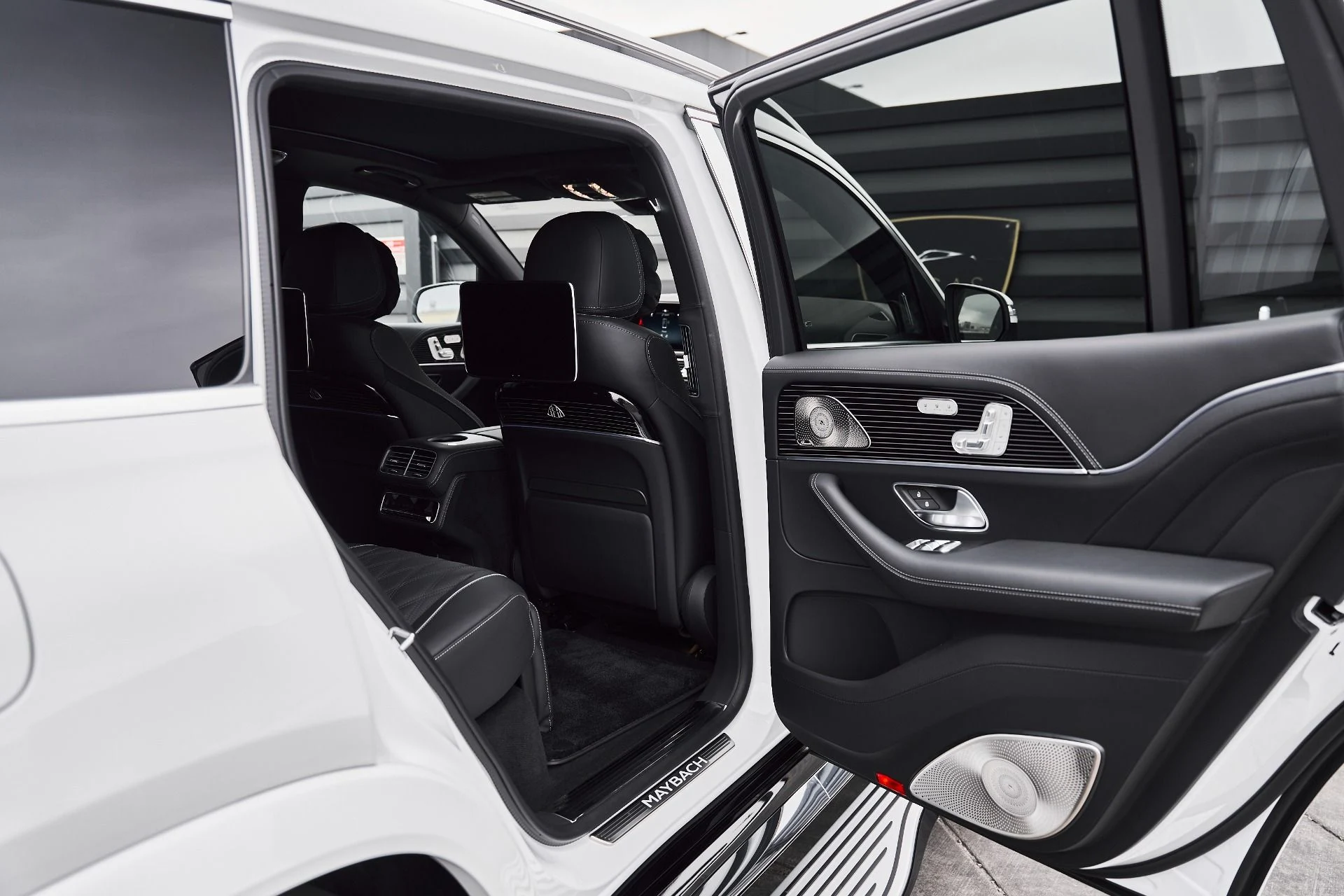 mph021_1191839916_Used_2026_Mercedes_Benz_GLS_Maybach_GLS_600_1777160225_0f4cae7d1c