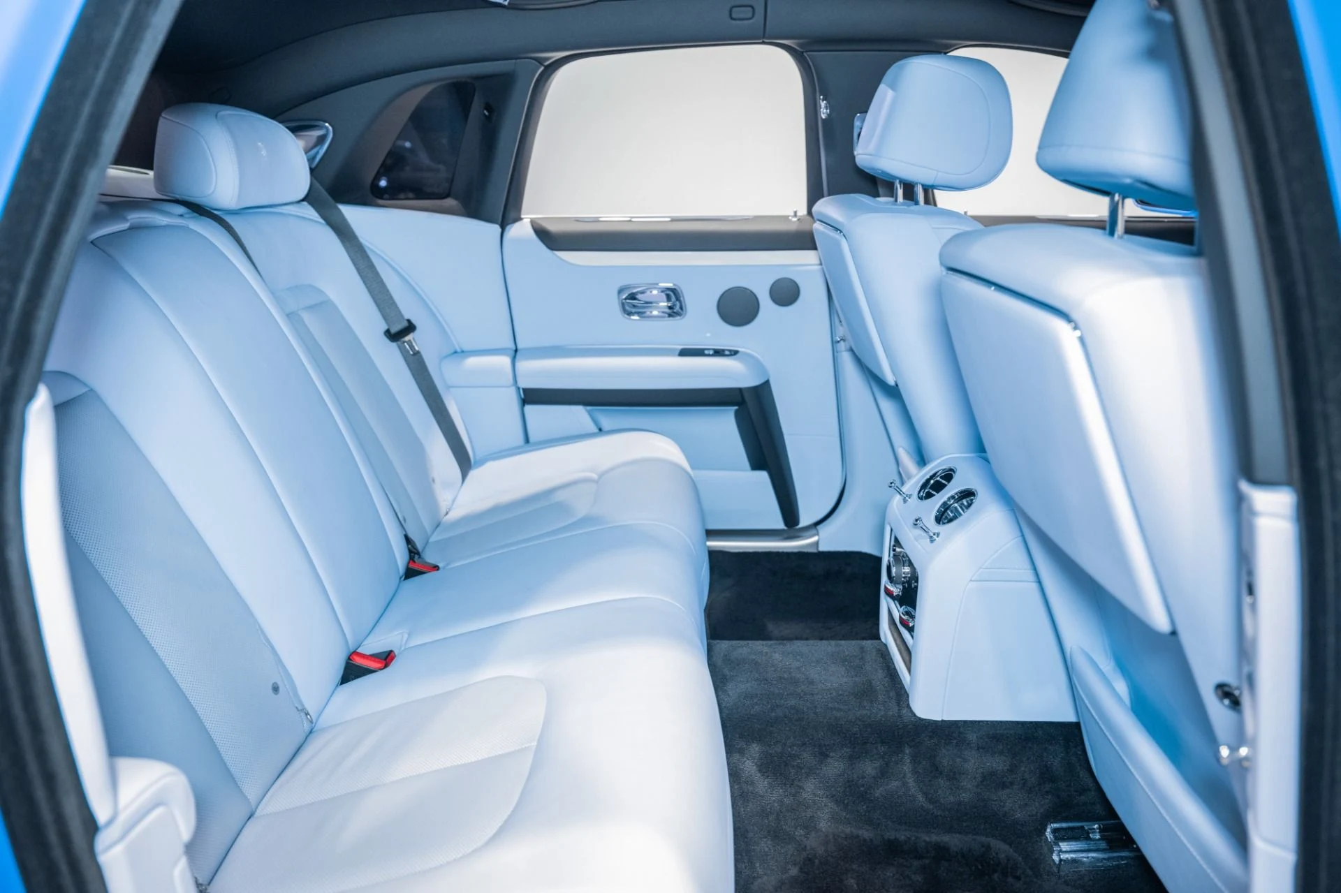 mph021_1192574485_Used_2023_Rolls_Royce_Ghost_1773457052_8dcbf6bd19