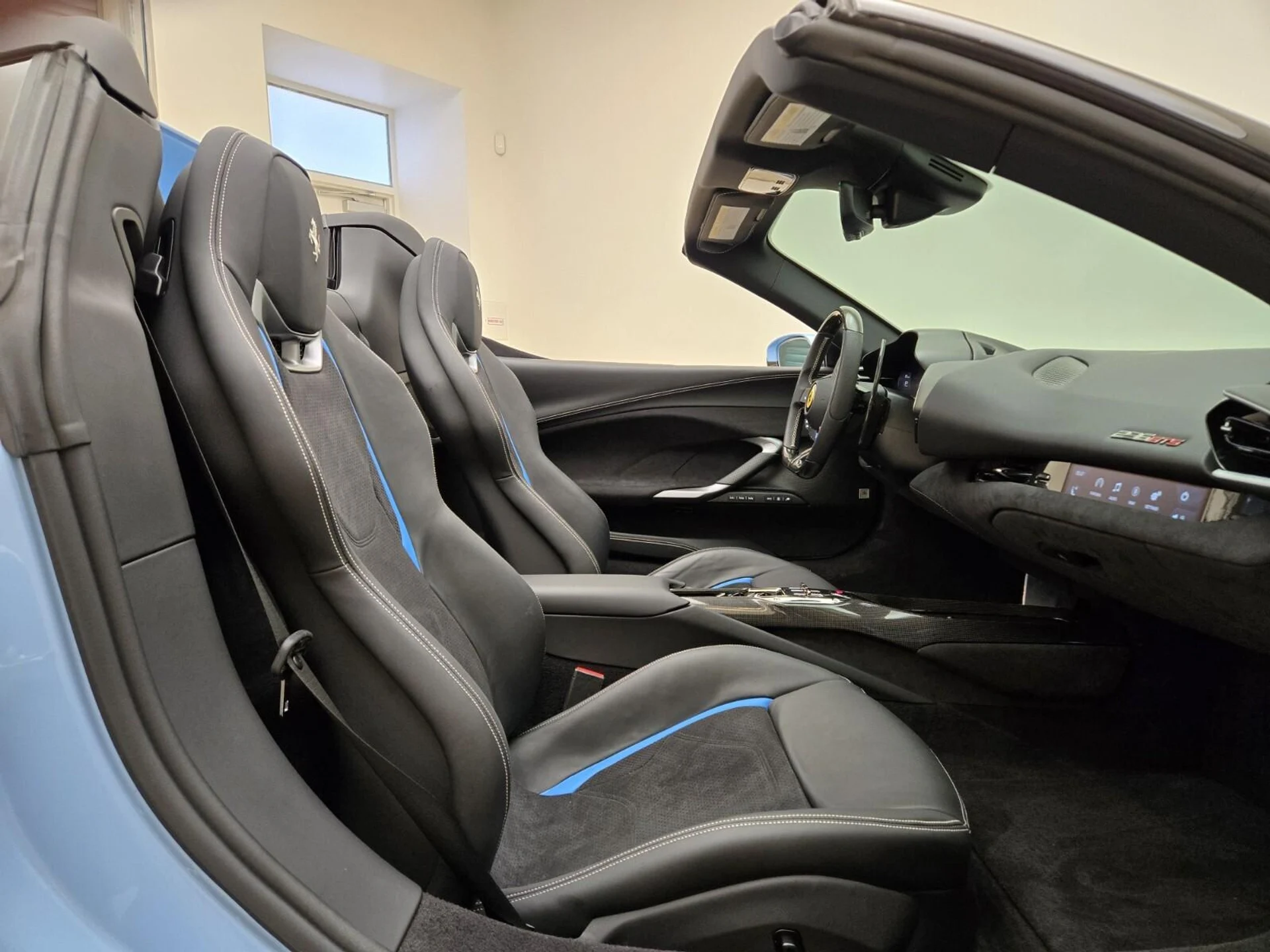 mph021_1193496126_Used_2024_Ferrari_296_GTS_1763022571_410f4e28f9