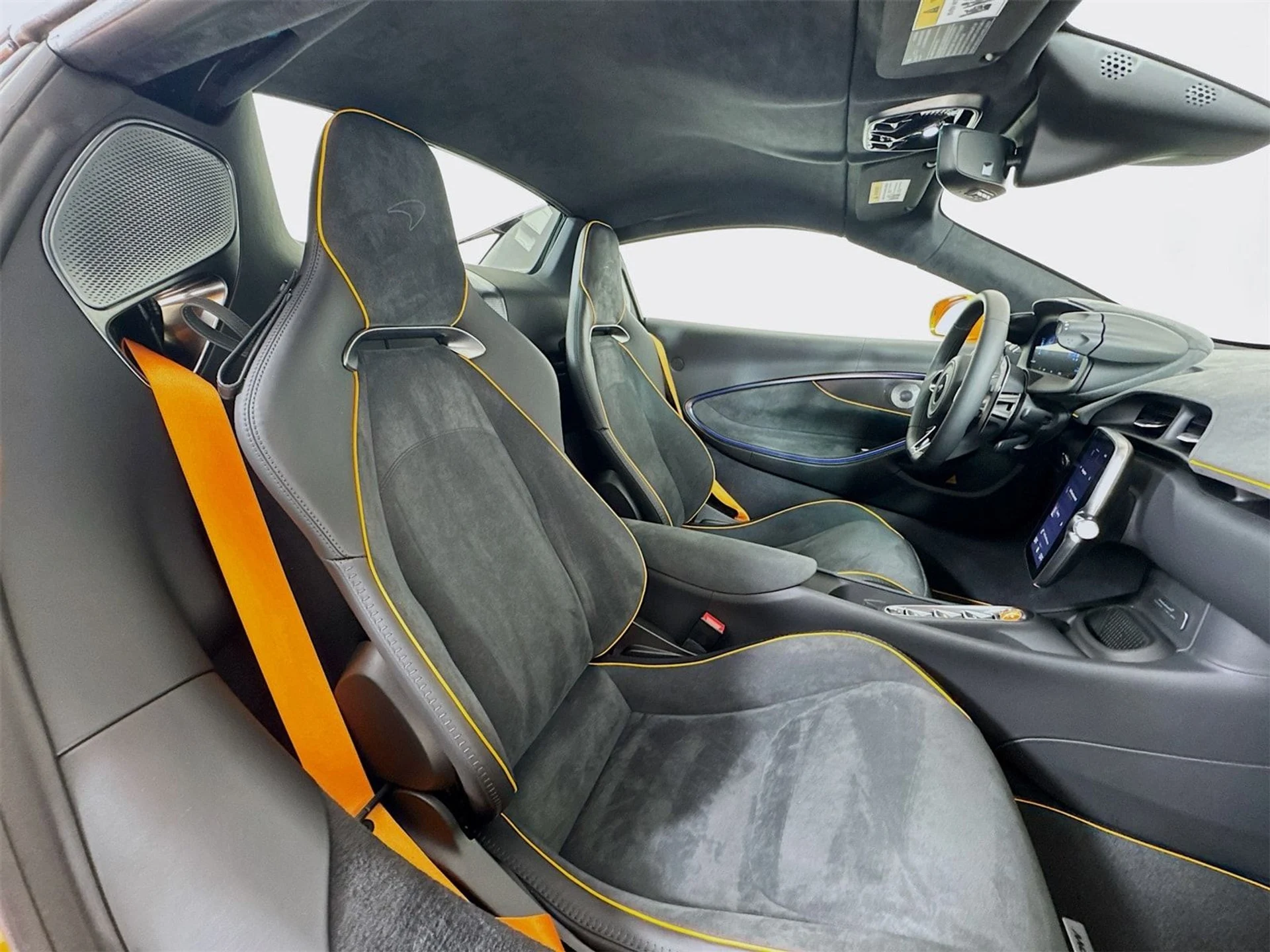 mph021_1195819972_4e42719d1ebdb1b37f9a9da7ee643d6cx_a64b7d369a