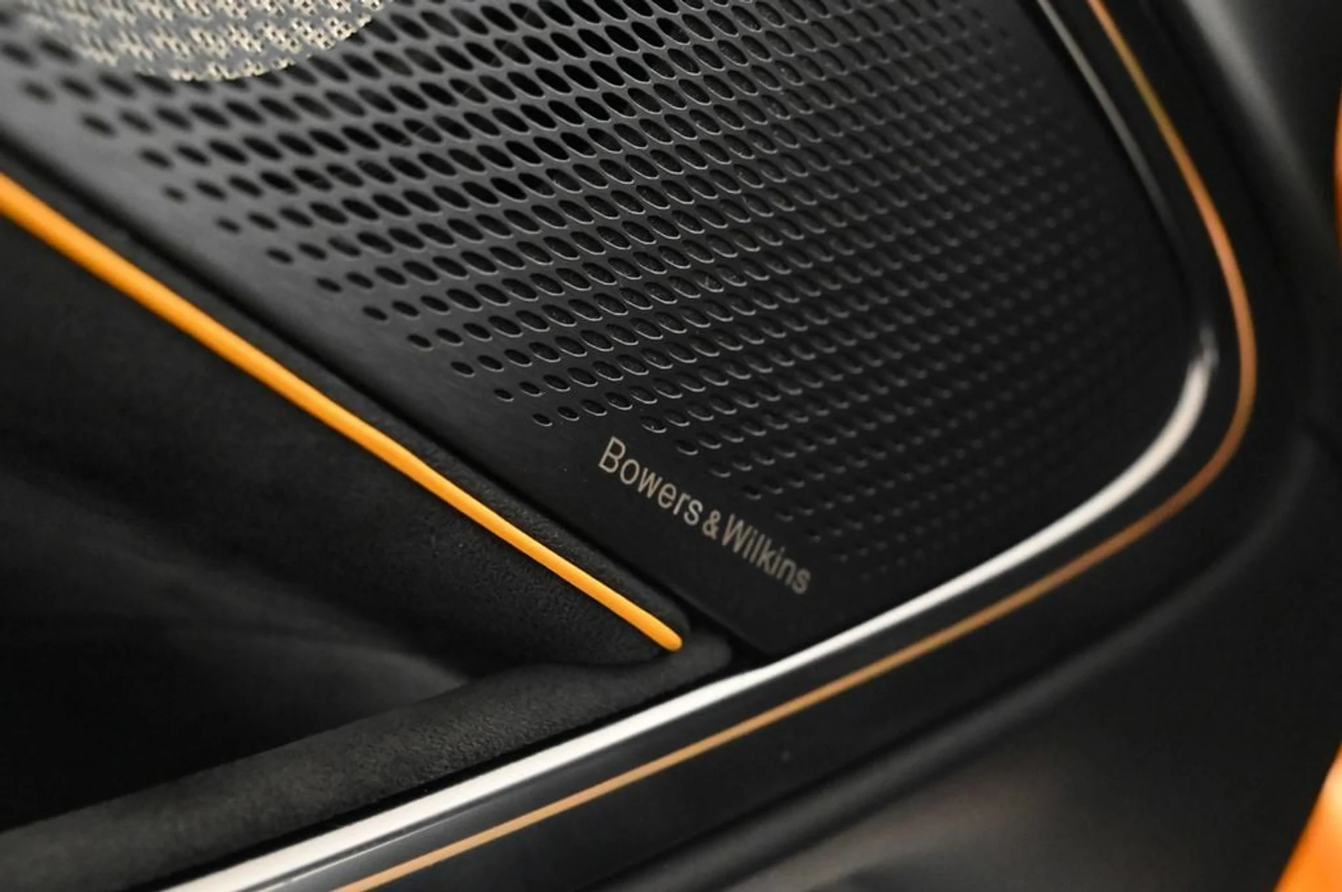 mph021_1196389732_used_2025_mclaren_artura_performance_11350_22911649_21_1024_23cf5fb039
