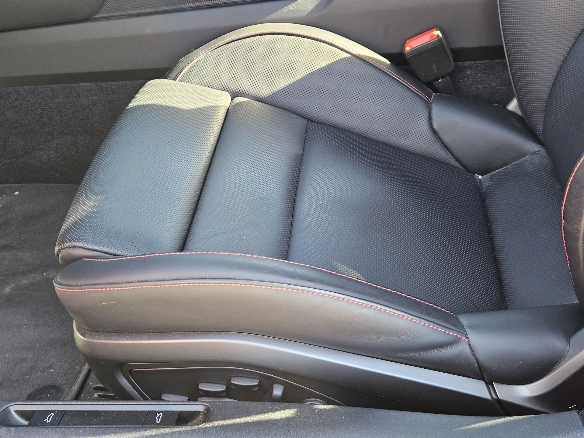 mph021_120980465_610d48be1ddf663b53e0e13f756c915fx_901b59e950