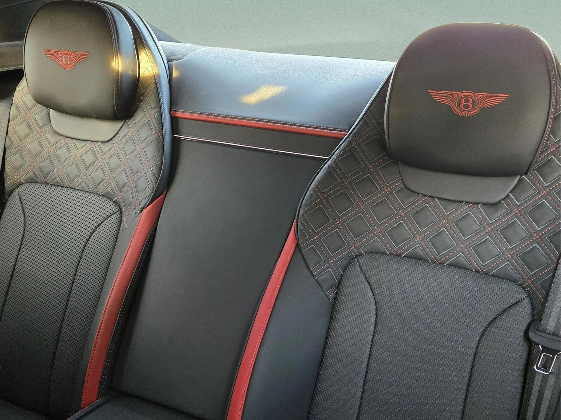 mph021_1215348922_81315cef14c685aff71a8e2fa8f3d713x_dbfe08d31e