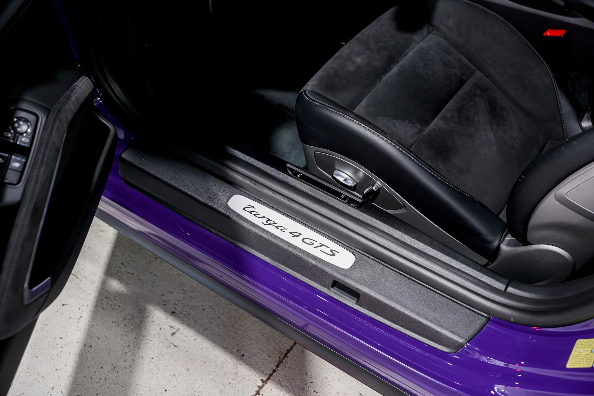 mph021_1219948350_70a45f5b58b06e8a77bddc4a608353cbx_f40e136216