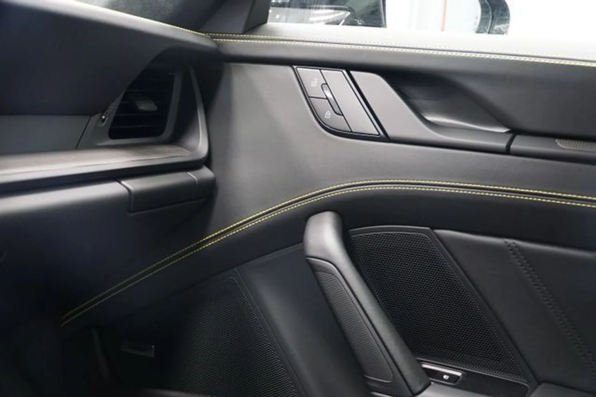 mph021_1221494301_d35333bb5b363fd38fc28263f278778d_b343e06141