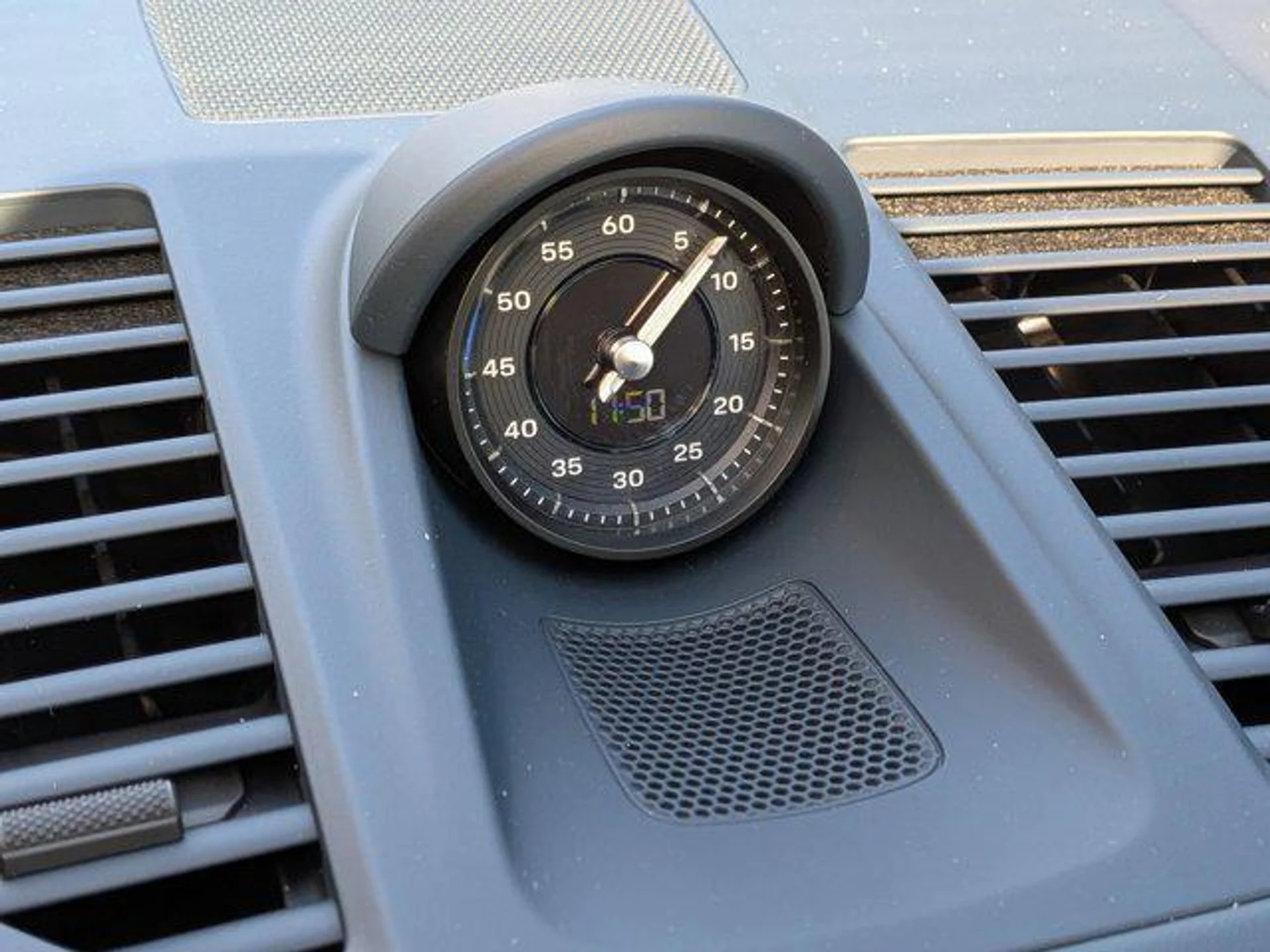 mph021_1228020419_u_Aavf_Sh_Imt_Lbgau_Vy_CPQ_Jn_V_Oq_Jk_7c351b67bf