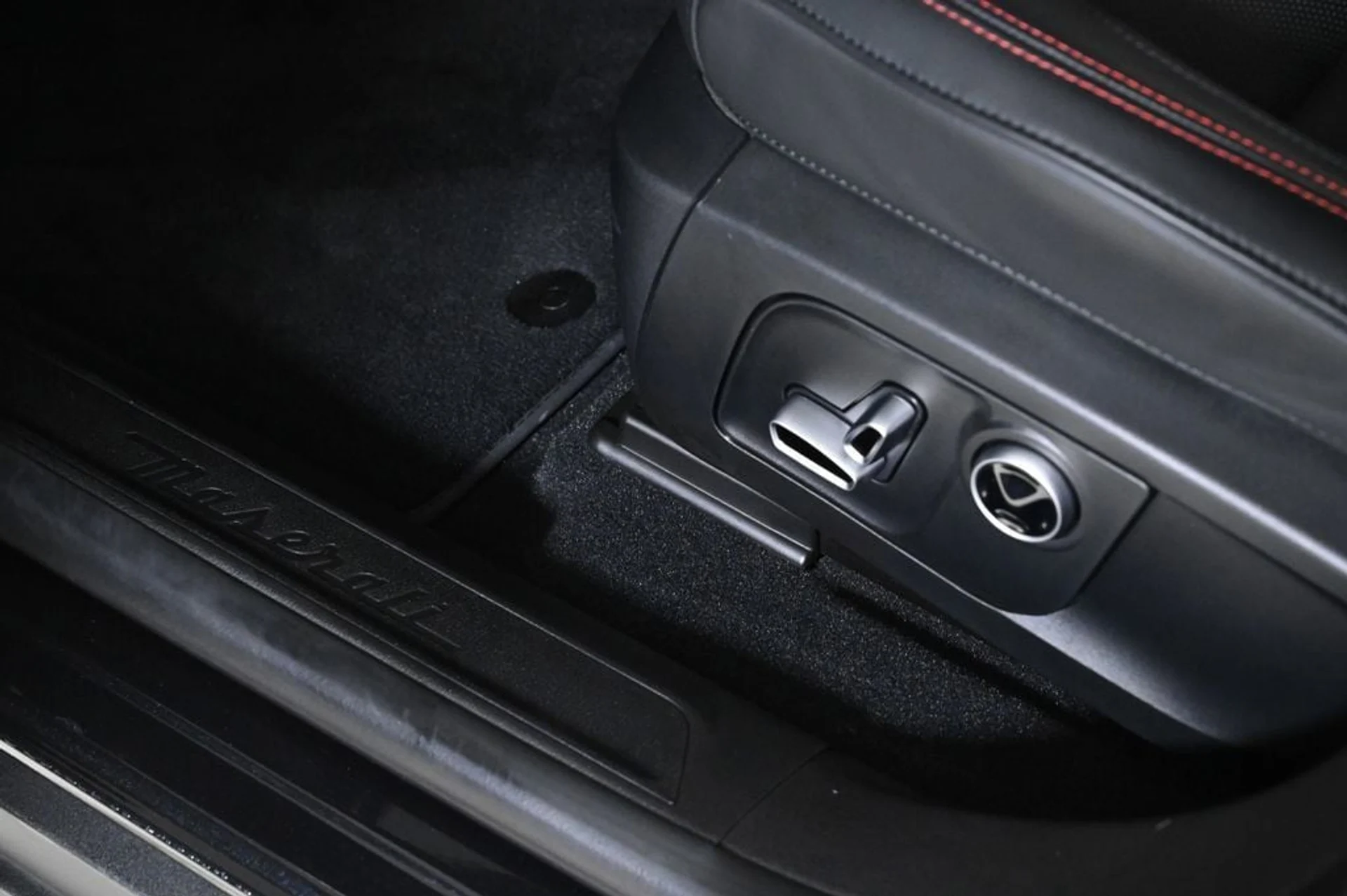 mph021_1231758656_e8564913fe4b7421413dbc32fca3c495_48ed002561