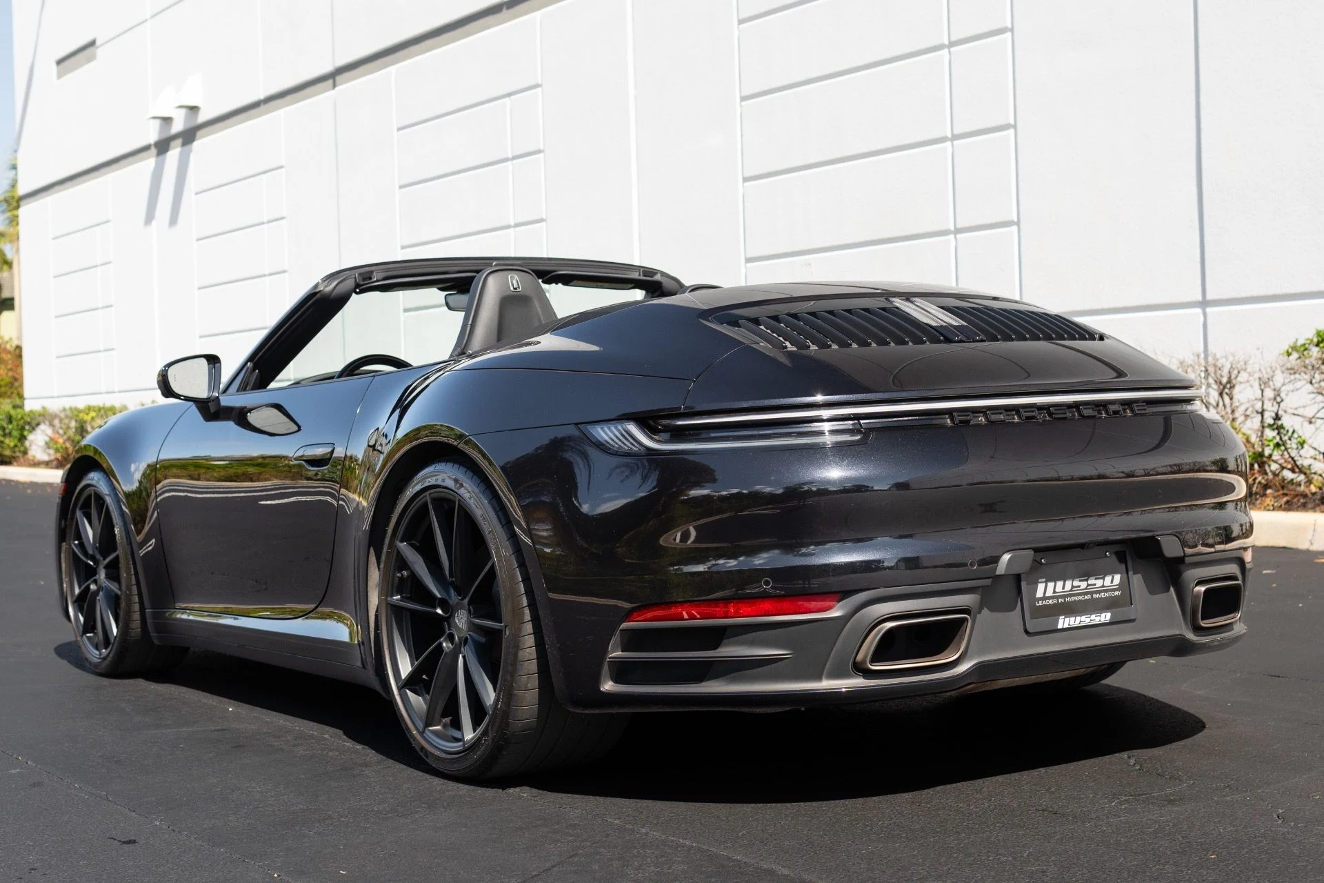 mph021_1233813804_Used_2021_Porsche_911_Carrera_1772596654_aeb7c390bd