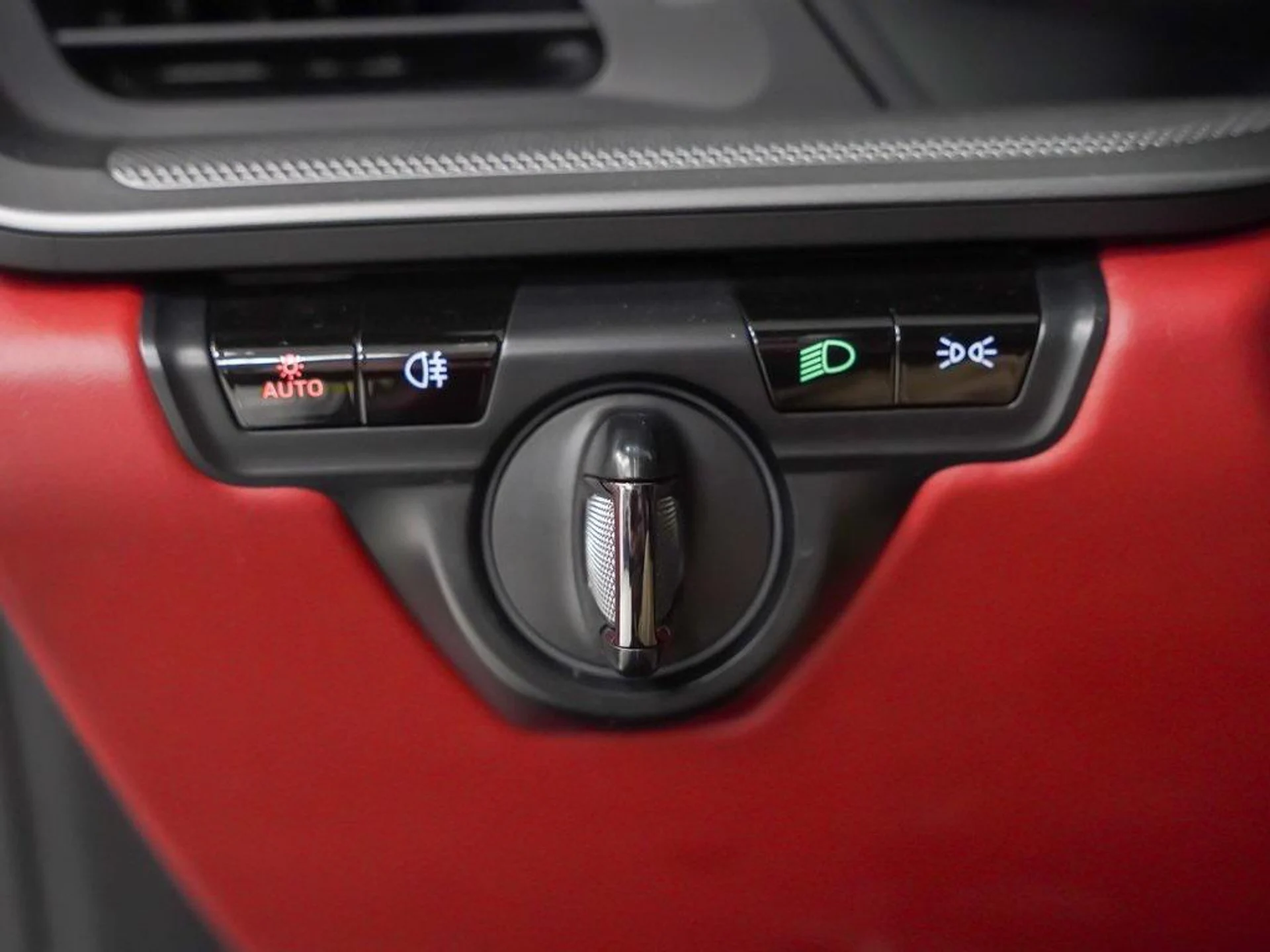 mph021_1234073704_He_Y_Sd4h_Pg_dc3c_D_Co_XG_2t_D_Fsq_A_a99fa79870