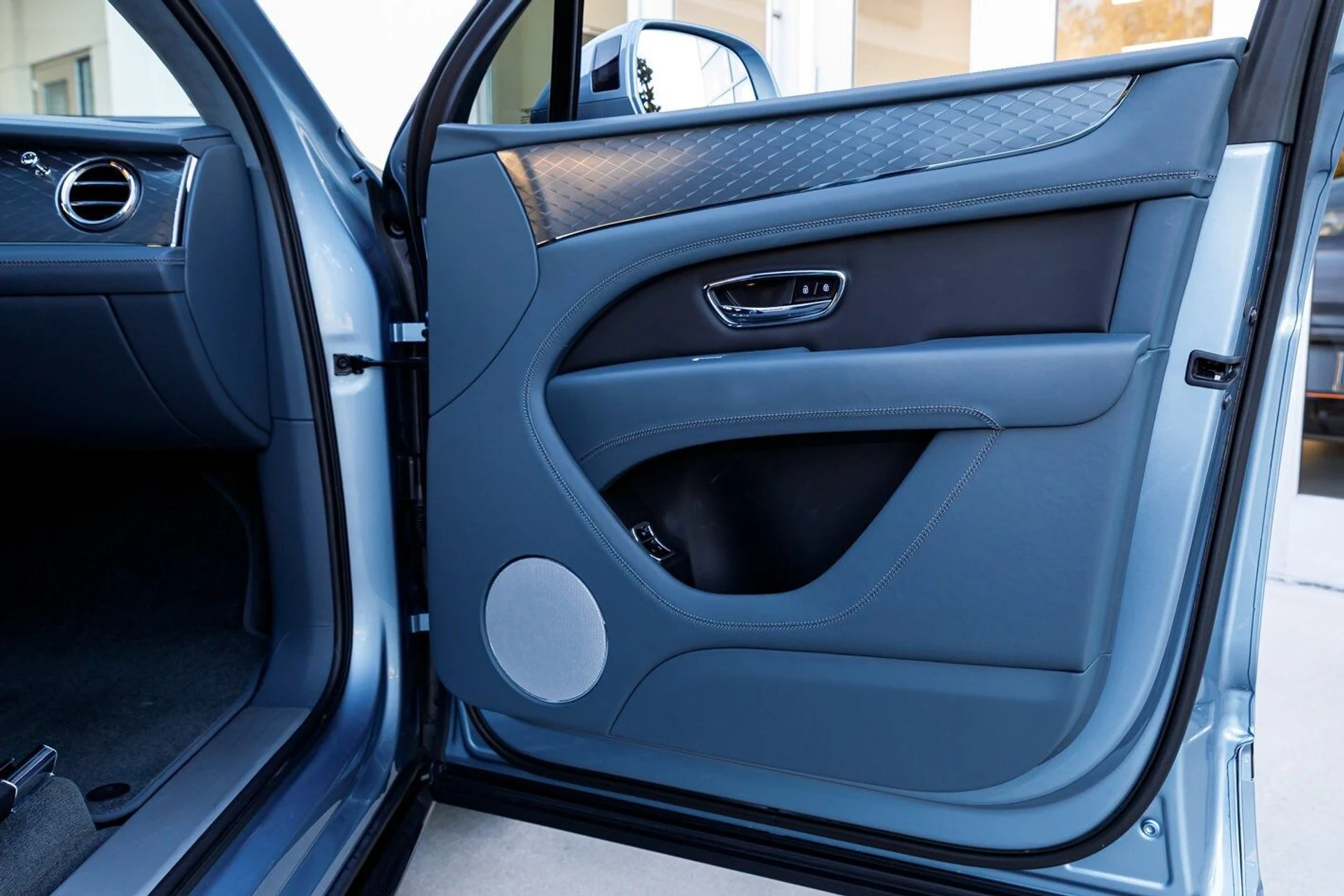 mph021_1235642491_1b9e1212675832cdb07cf477994a0837x_9575956577