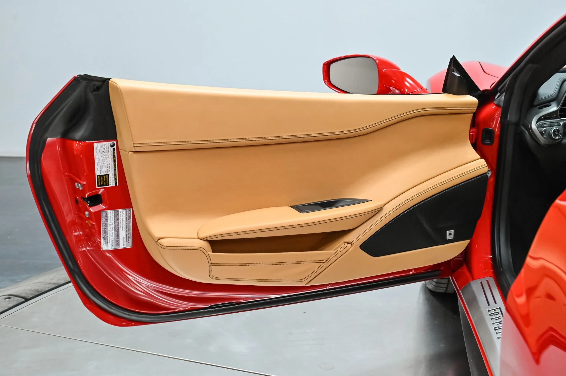 mph021_1239107448_Used_2013_Ferrari_458_Italia_1755017599_20135fc40f