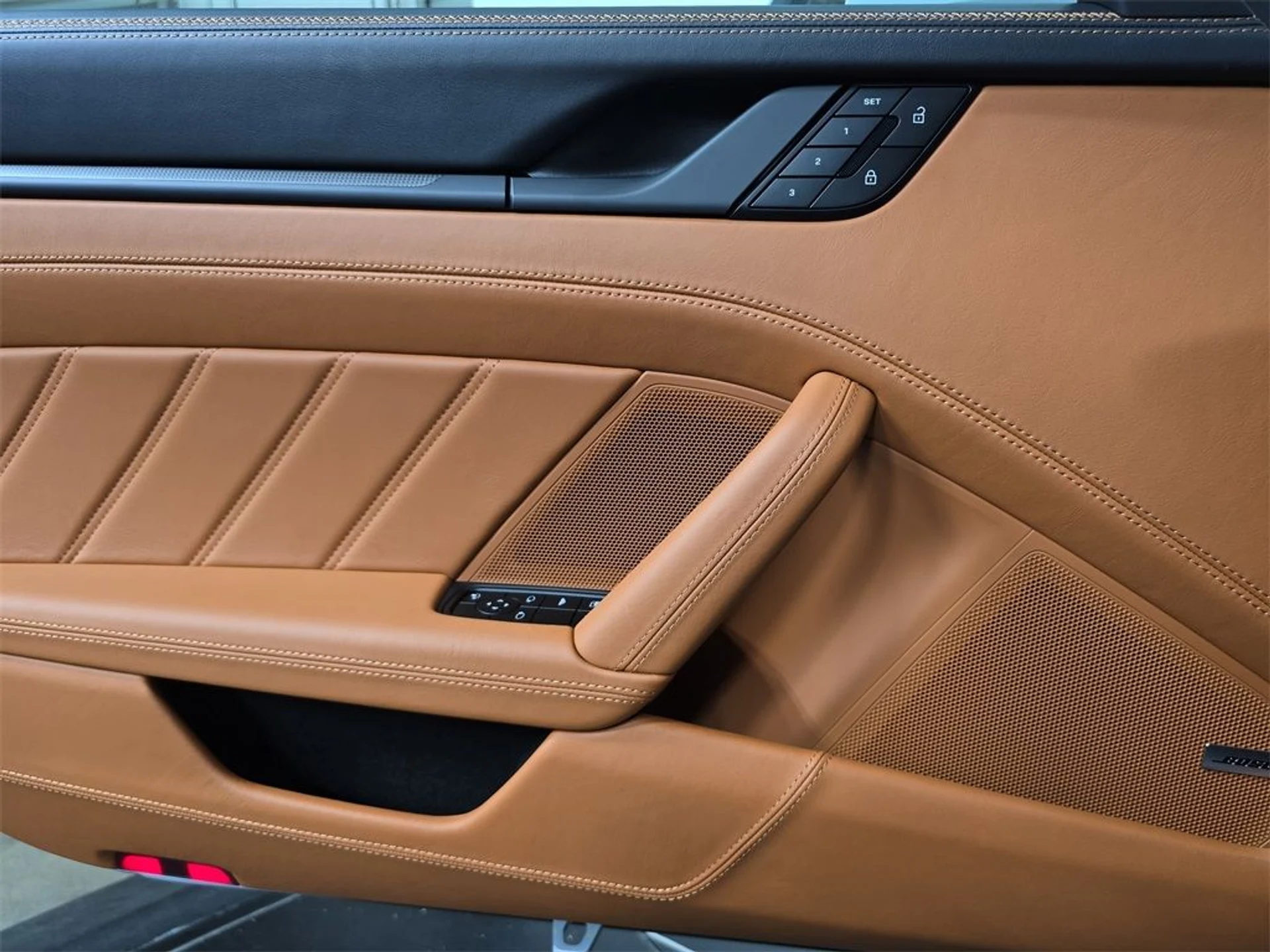 mph021_1246286526_373de667ed71042f76cfc1896144d3a2_3e09a5c514