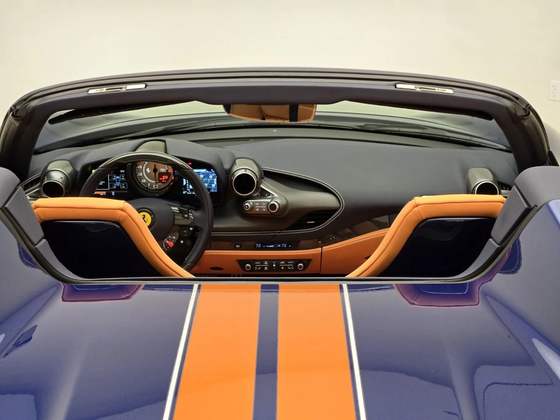 mph021_1252977308_Used_2022_Ferrari_F8_Spider_1769669358_08f234fc6a