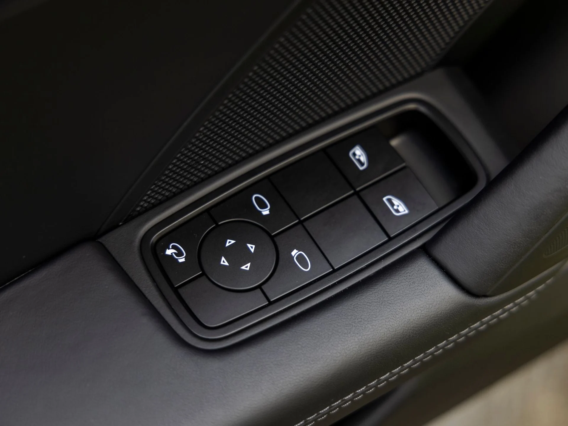 mph021_1254160998_22_9c8d58faa3