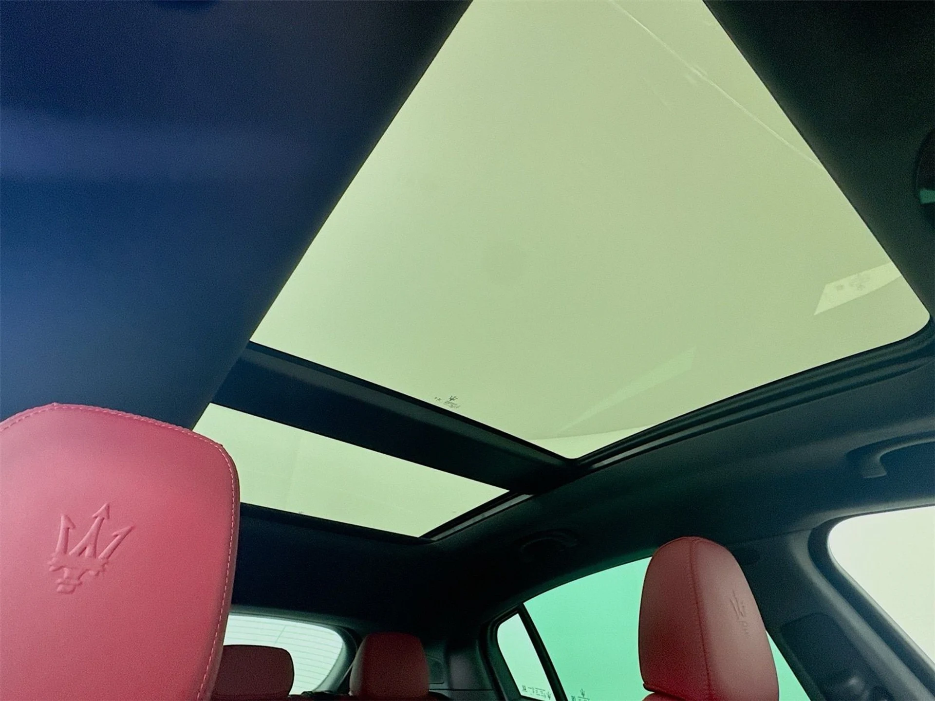 mph021_1257945381_14443b6621fea7837867c9429209240dx_722fc052ec