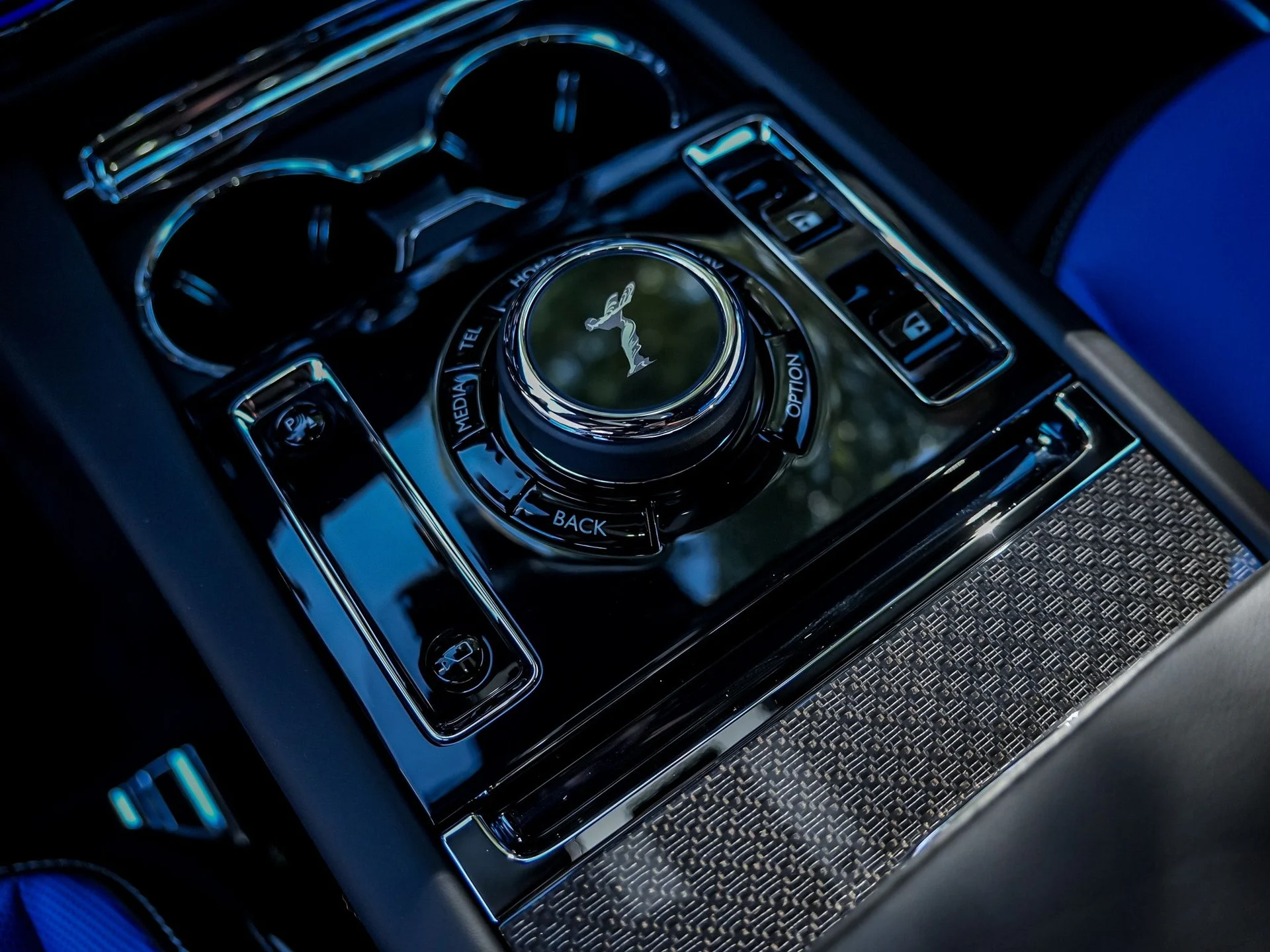 mph021_1258586682_Hi_Tech_Luxury_Imports_LLC_SCATK_8_C01_VU_238271_image_21_2700e81f0c