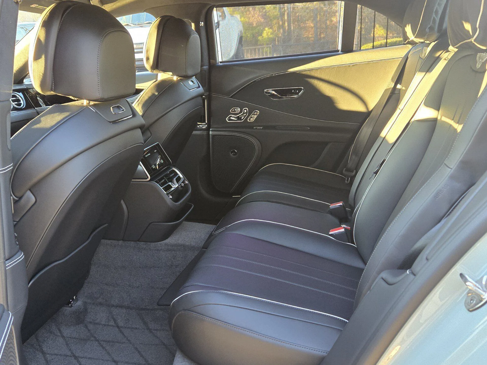 mph021_126113428_0aa1713806f0c85e3f267713070f4569x_fd7704cc28