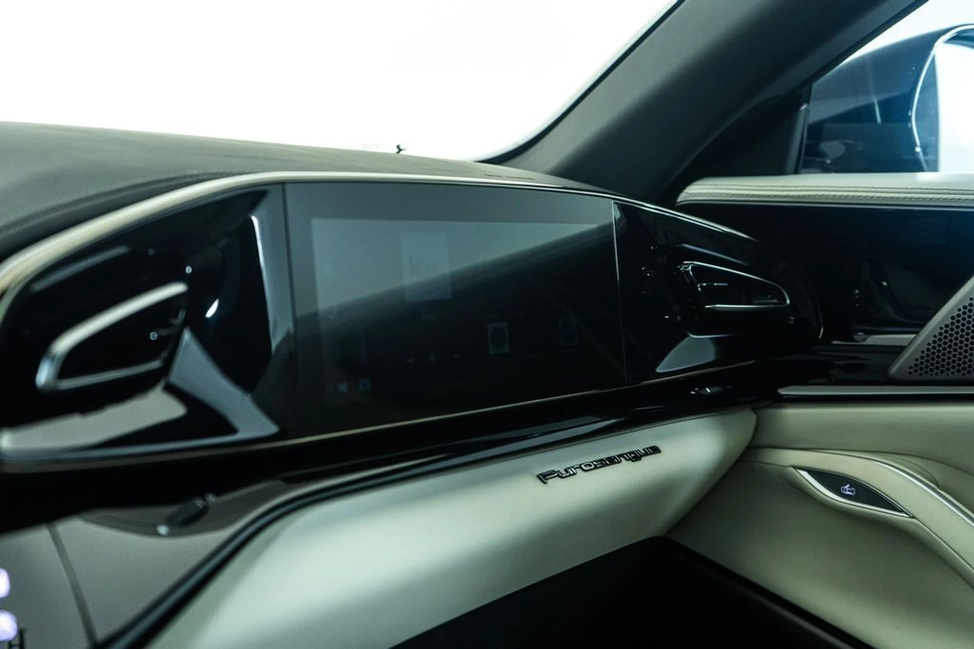 mph021_1272742825_22_25998339_69430e4b40d43_9791be03c9