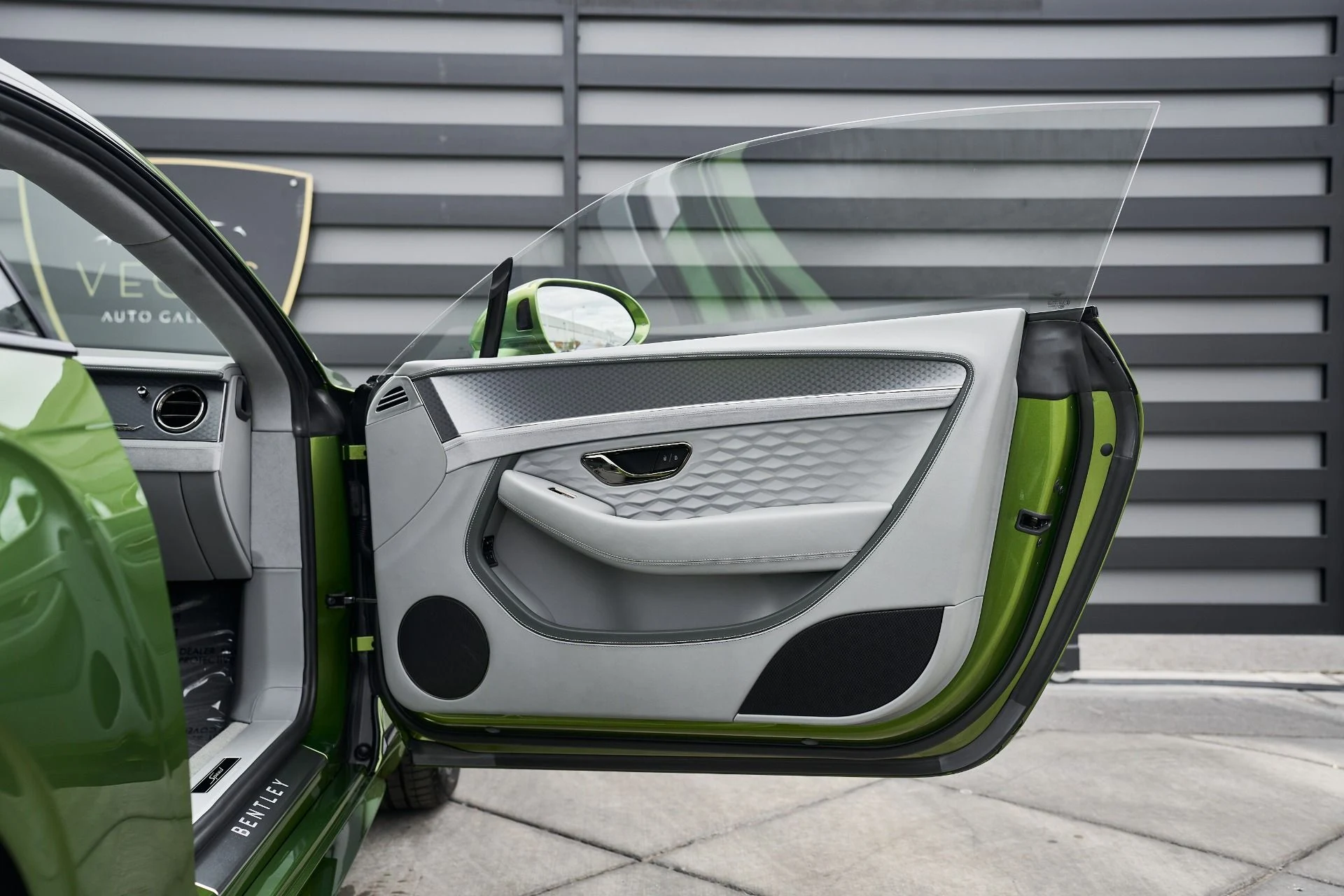 mph021_1282815371_Used_2025_Bentley_Continental_GT_Speed_1763168604_33b4cd79a4