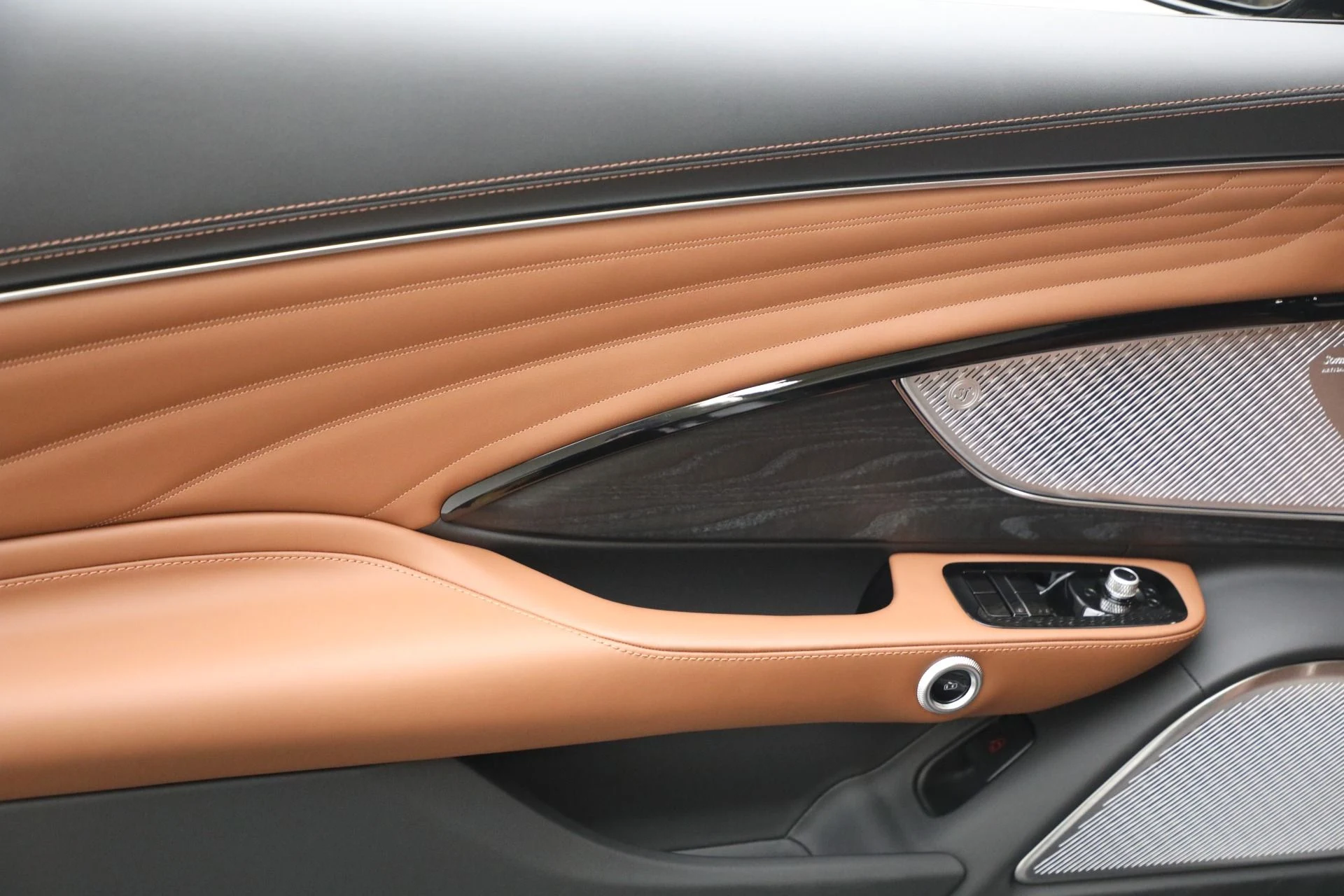 mph021_1284781284_New_2026_Maserati_Gran_Turismo_1765985374_293edb5bee