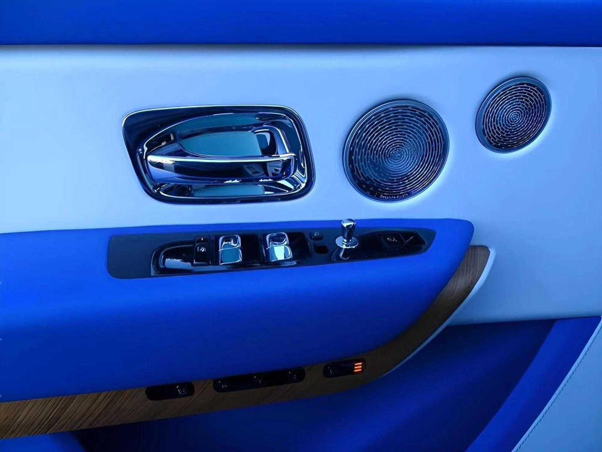 mph021_1291449299_5d9831d4c908245986e12948c7123ff0x_288bc59891