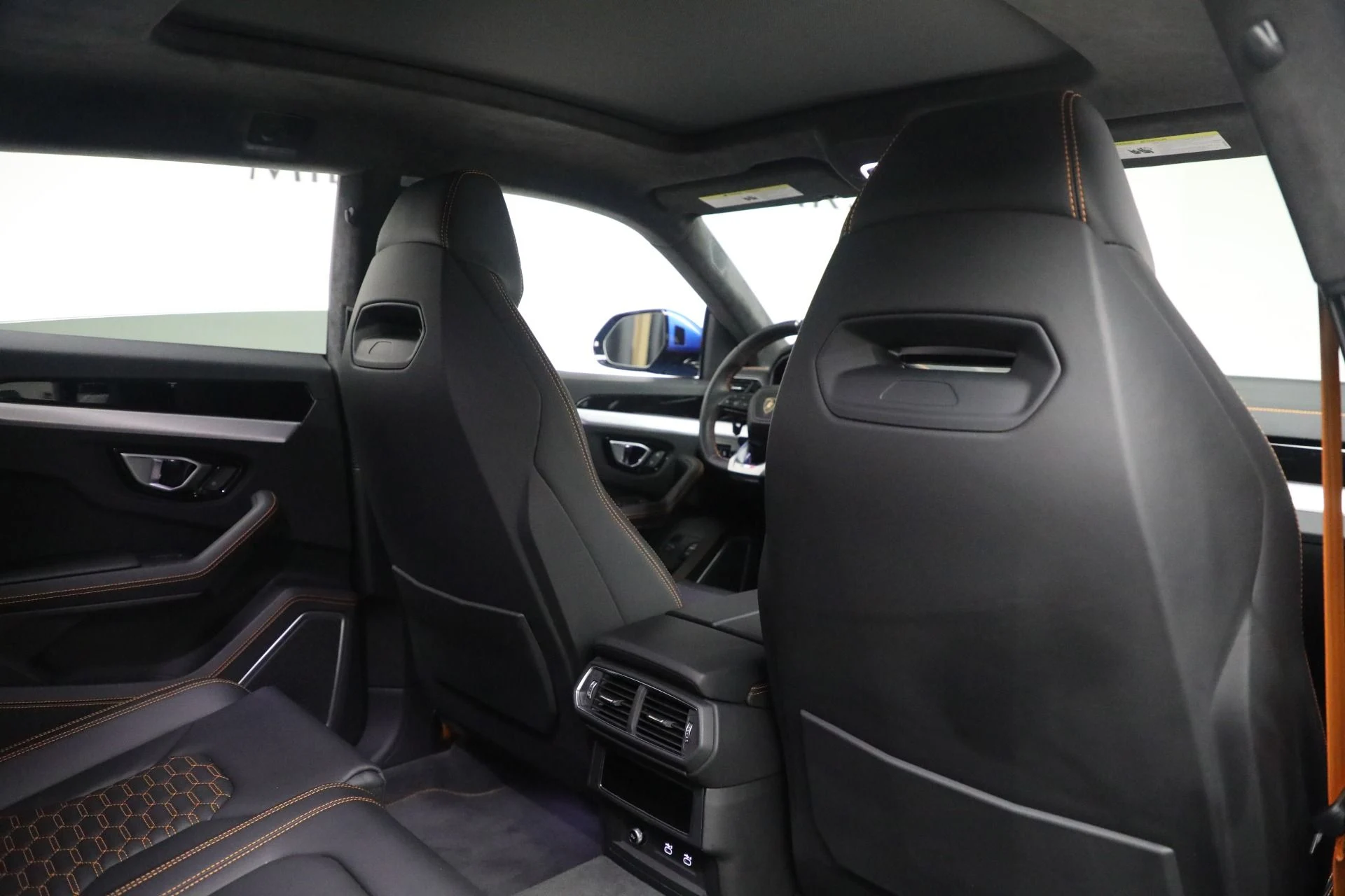 mph021_1295894239_Used_2024_Lamborghini_Urus_S_f7933eb4c5