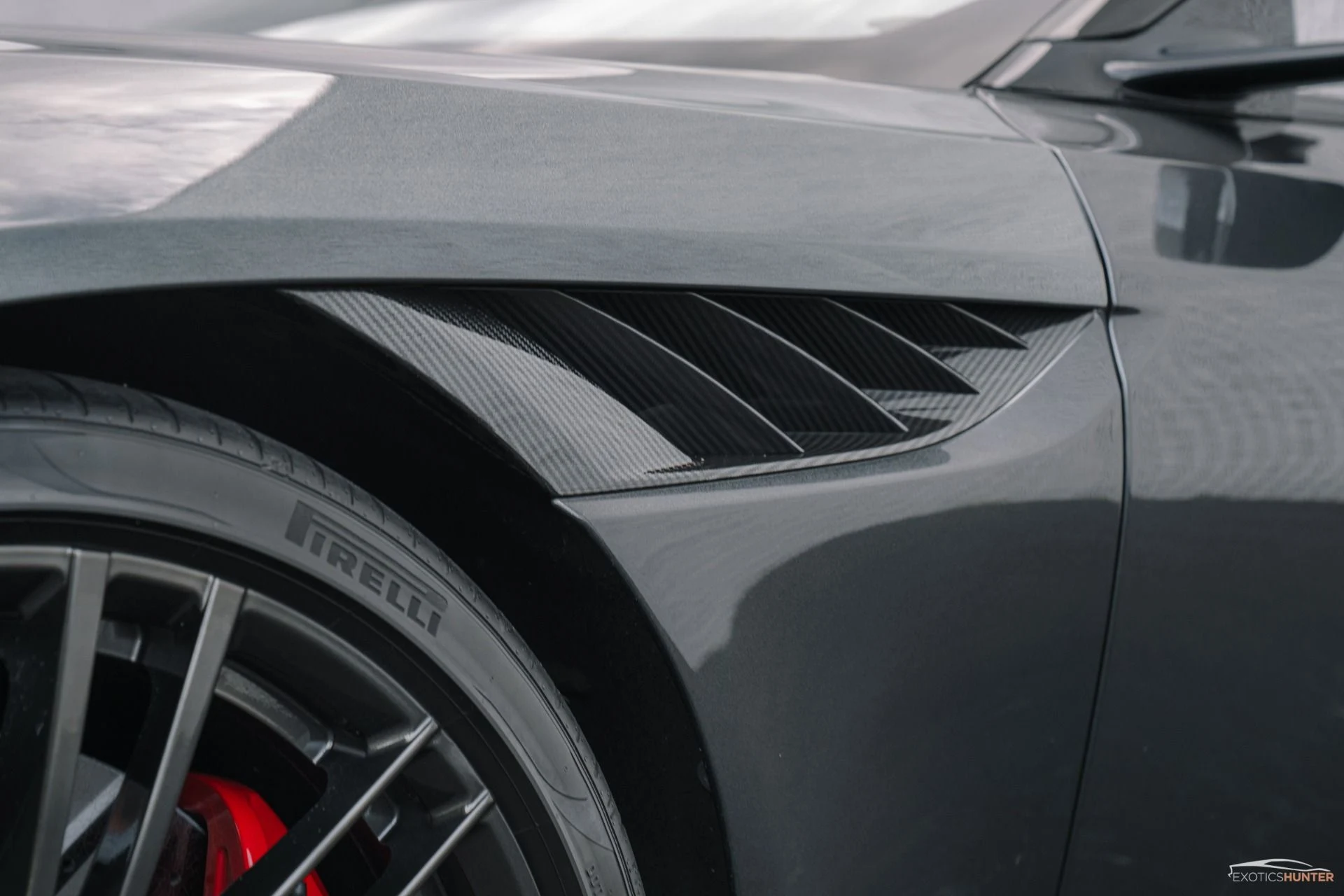 mph021_1304940594_Used_2020_Aston_Martin_DBS_Superleggera_1762814909_12fc2ee457