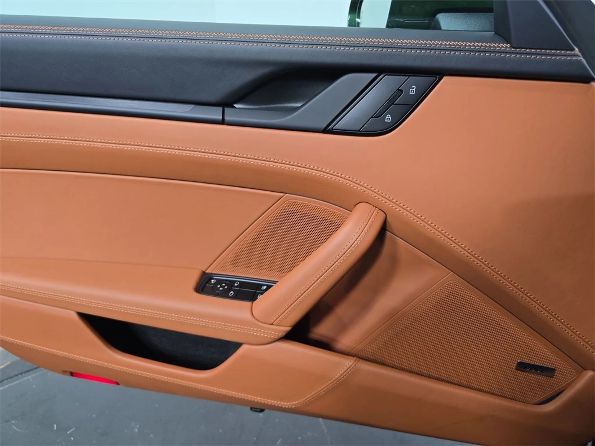 mph021_1312583094_fd5cf3013724a4acdc8fe8662d5b9529_05cb01cad0