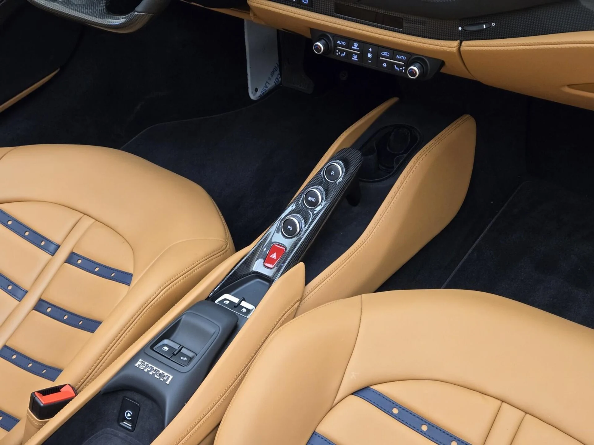 mph021_1316349656_Used_2022_Ferrari_F8_Spider_1753250641_48ae256b5a