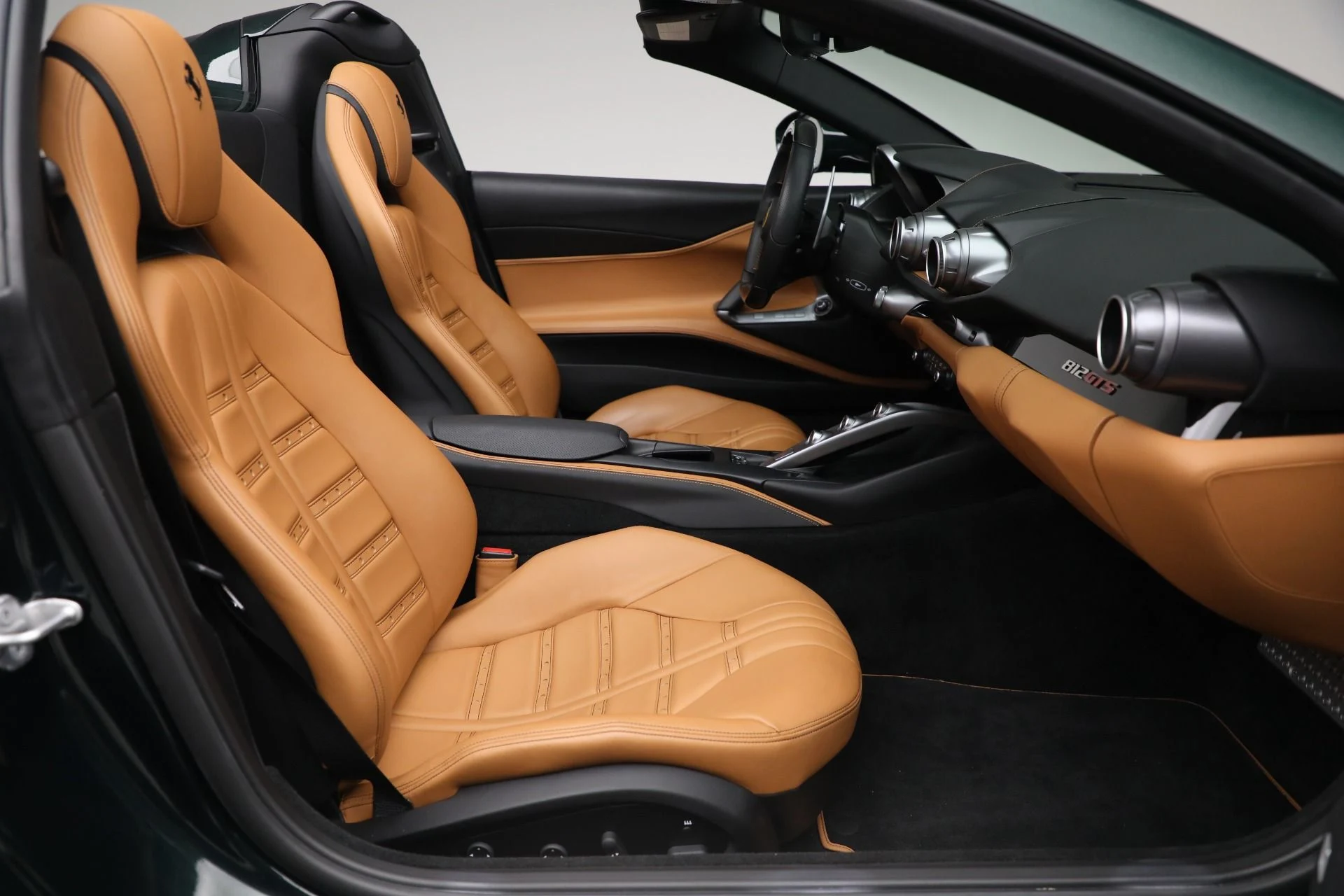 mph021_1317652404_Used_2021_Ferrari_812_GTS_0773a6c01d