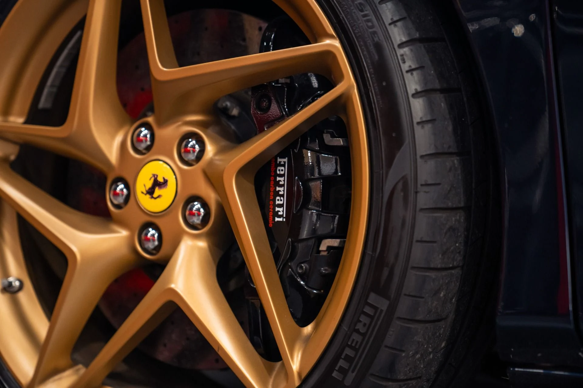 mph021_1327904647_Used_2022_Ferrari_F8_Spider_Tailor_Made_1785567772_dd91c7ff84