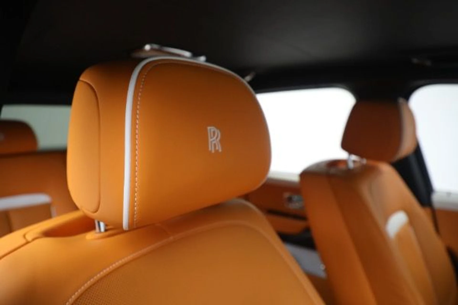 mph021_1329957898_Used_2022_Rolls_Royce_Black_Badge_Cullinan_38adb3d0b1