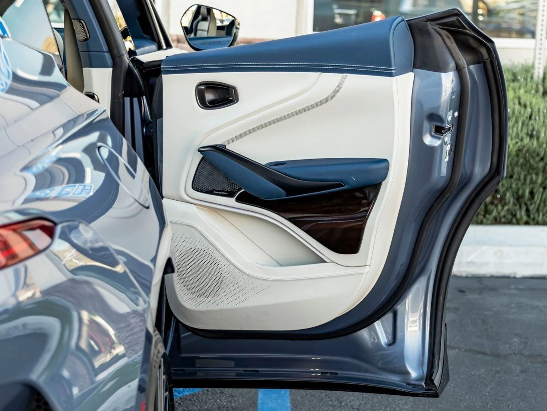 mph021_1332813692_22_ebc78b419f