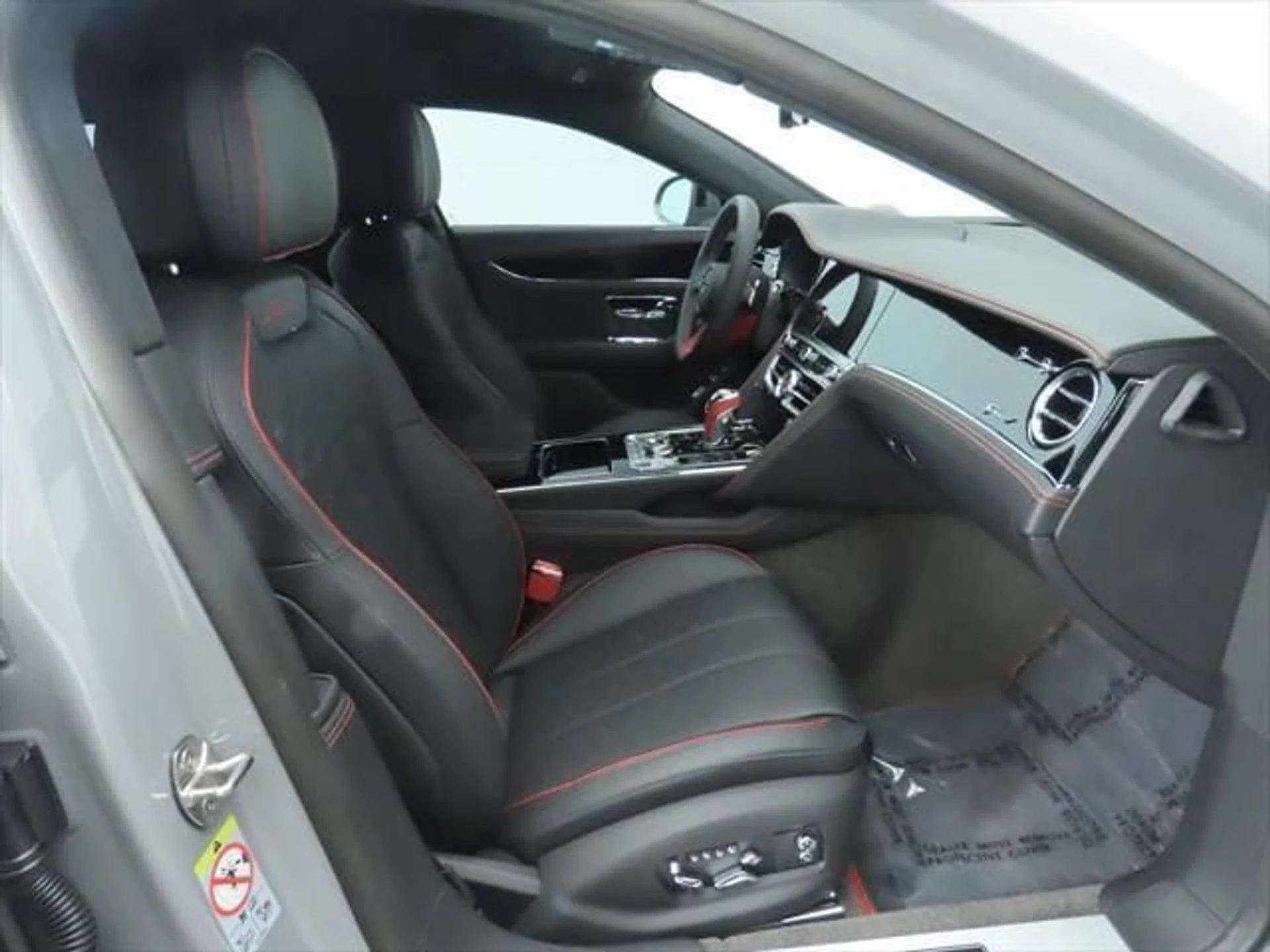 mph021_1333768707_used_2025_bentley_flying_spur_speedsedan_8119_23010075_22_640_916afa6477