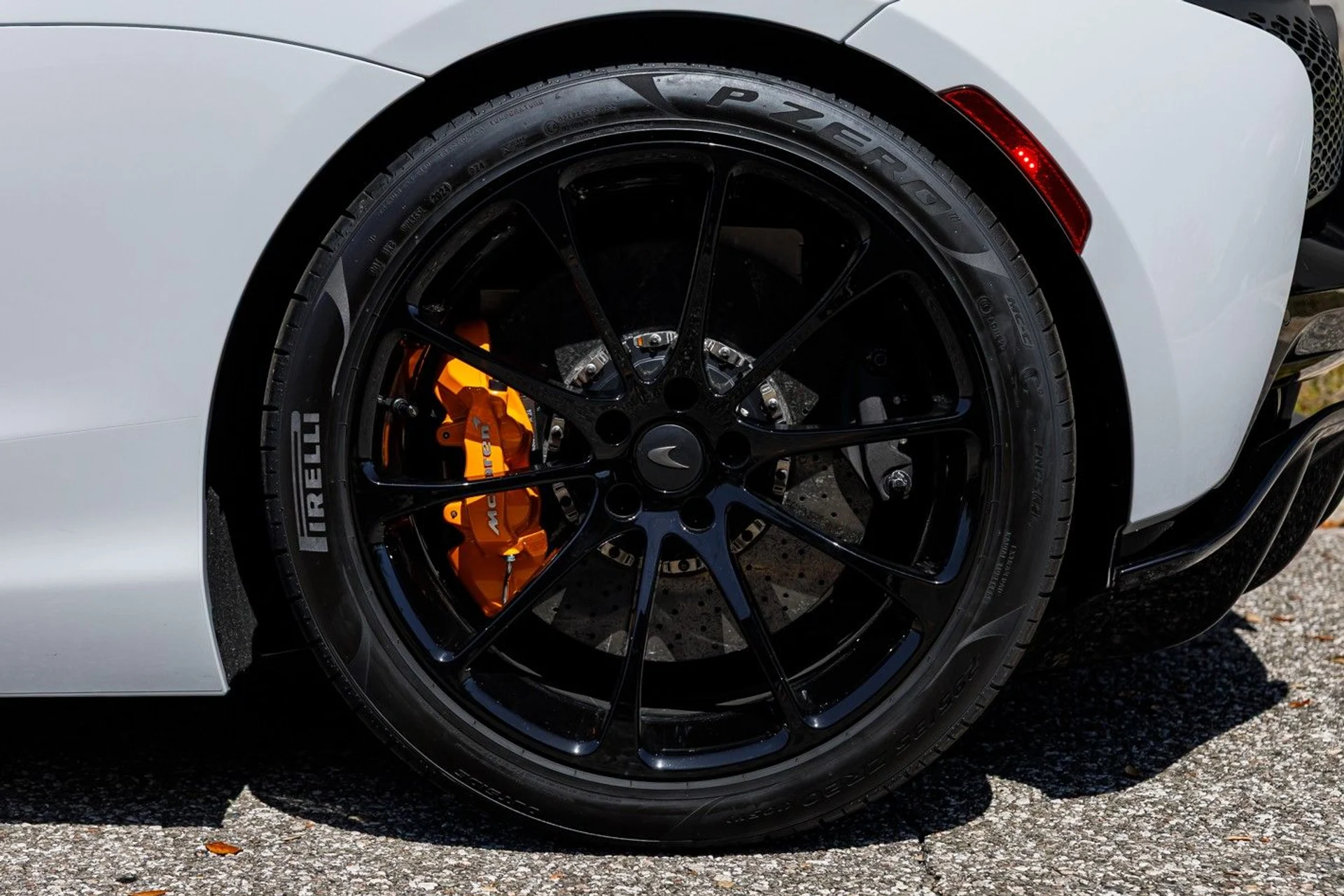 mph021_133532929_473_p22_l_60a88ddf73