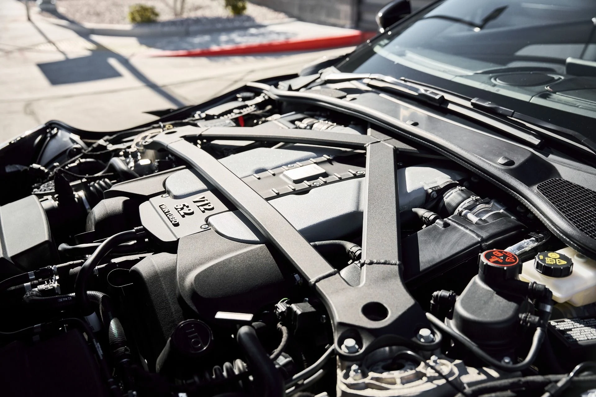 mph021_1335614104_Used_2023_Aston_Martin_DBS_Volante_1768876934_2b064681de