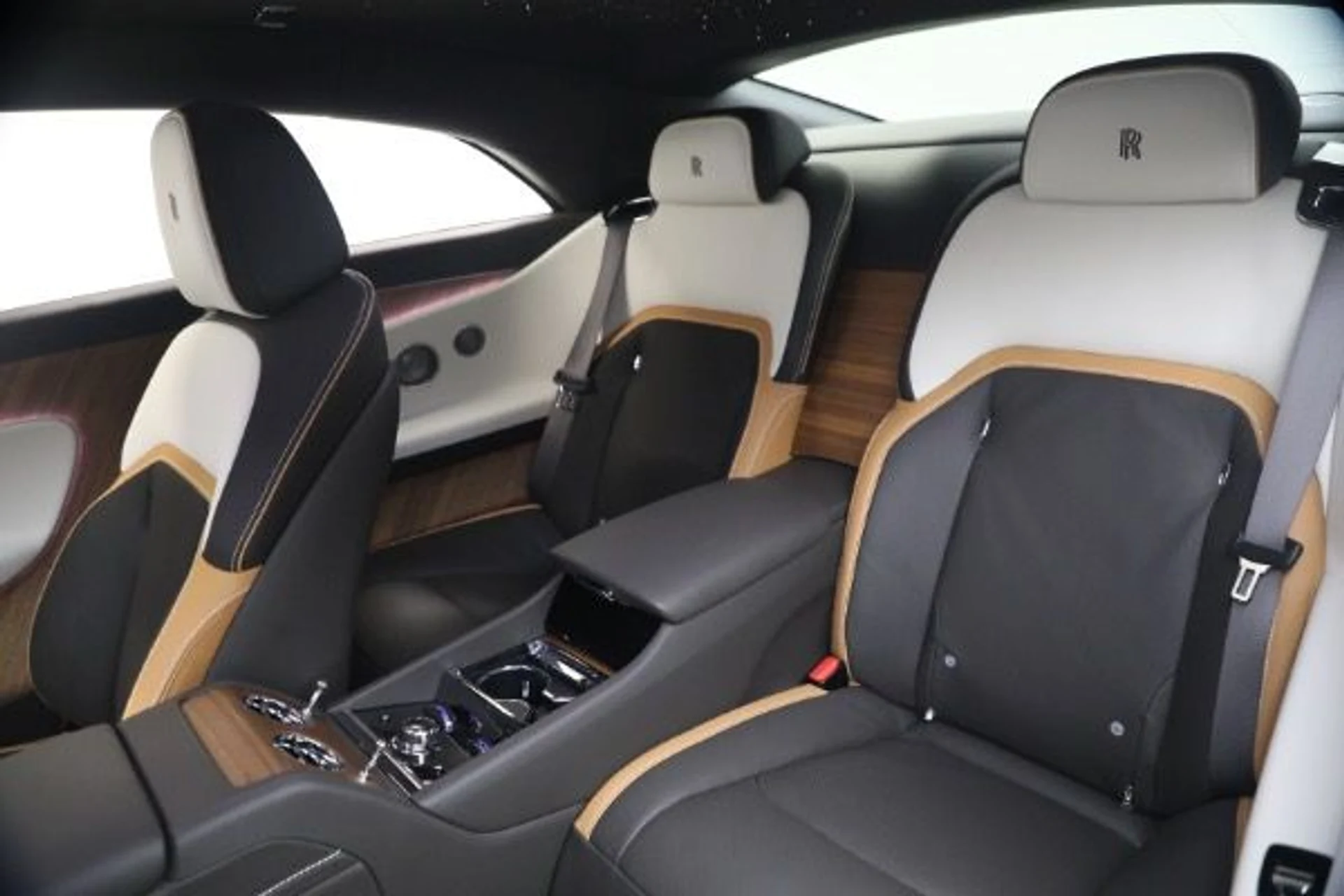 mph021_1348183362_Used_2024_Rolls_Royce_Spectre_5f63880c2f