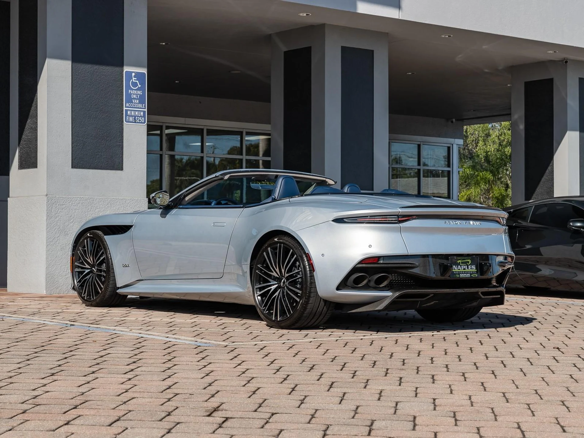 mph021_1349114965_Used_2020_Aston_Martin_DBS_Superleggera_1764795957_507f7cdee8