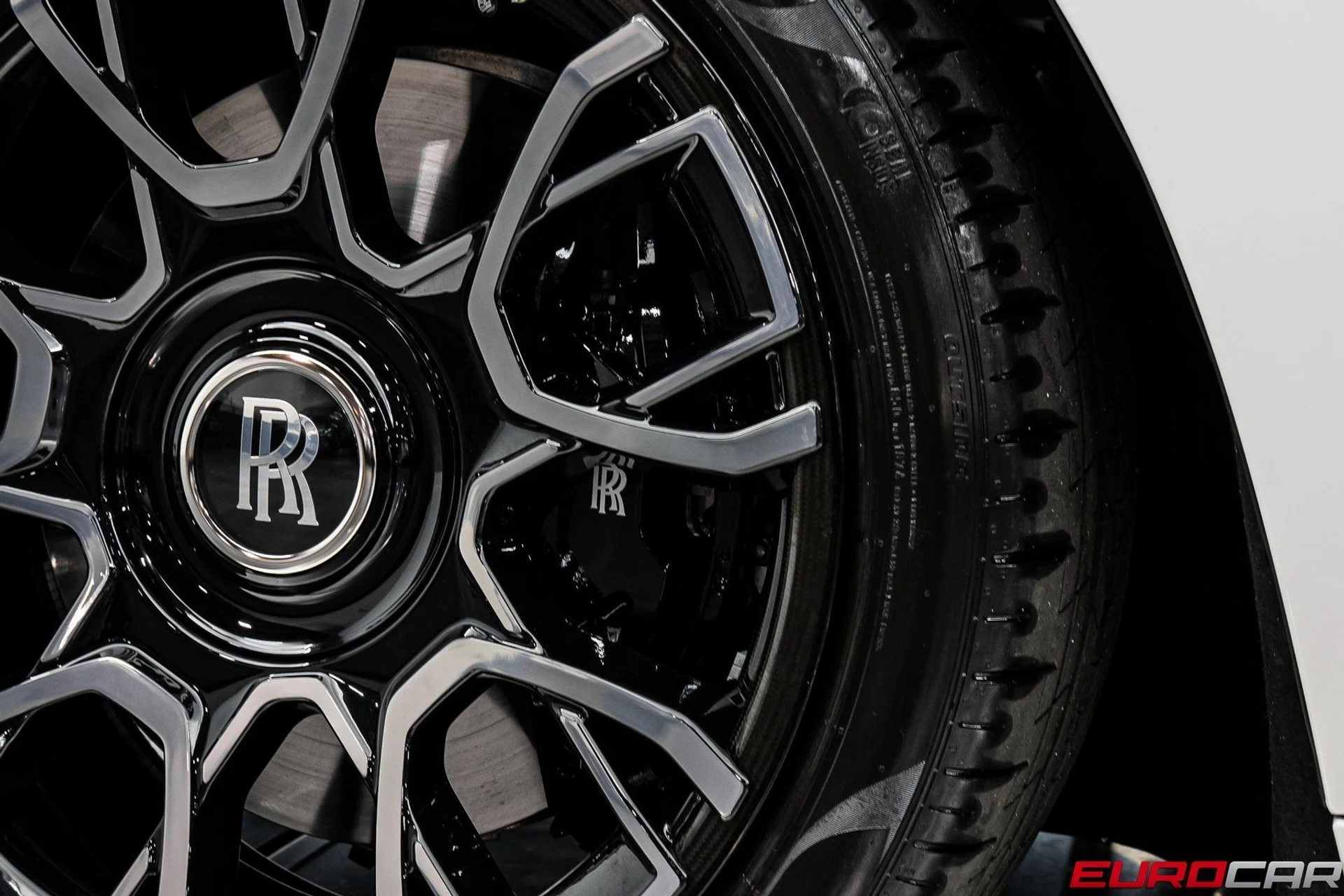 mph021_1352773262_image_22_e6834600d7