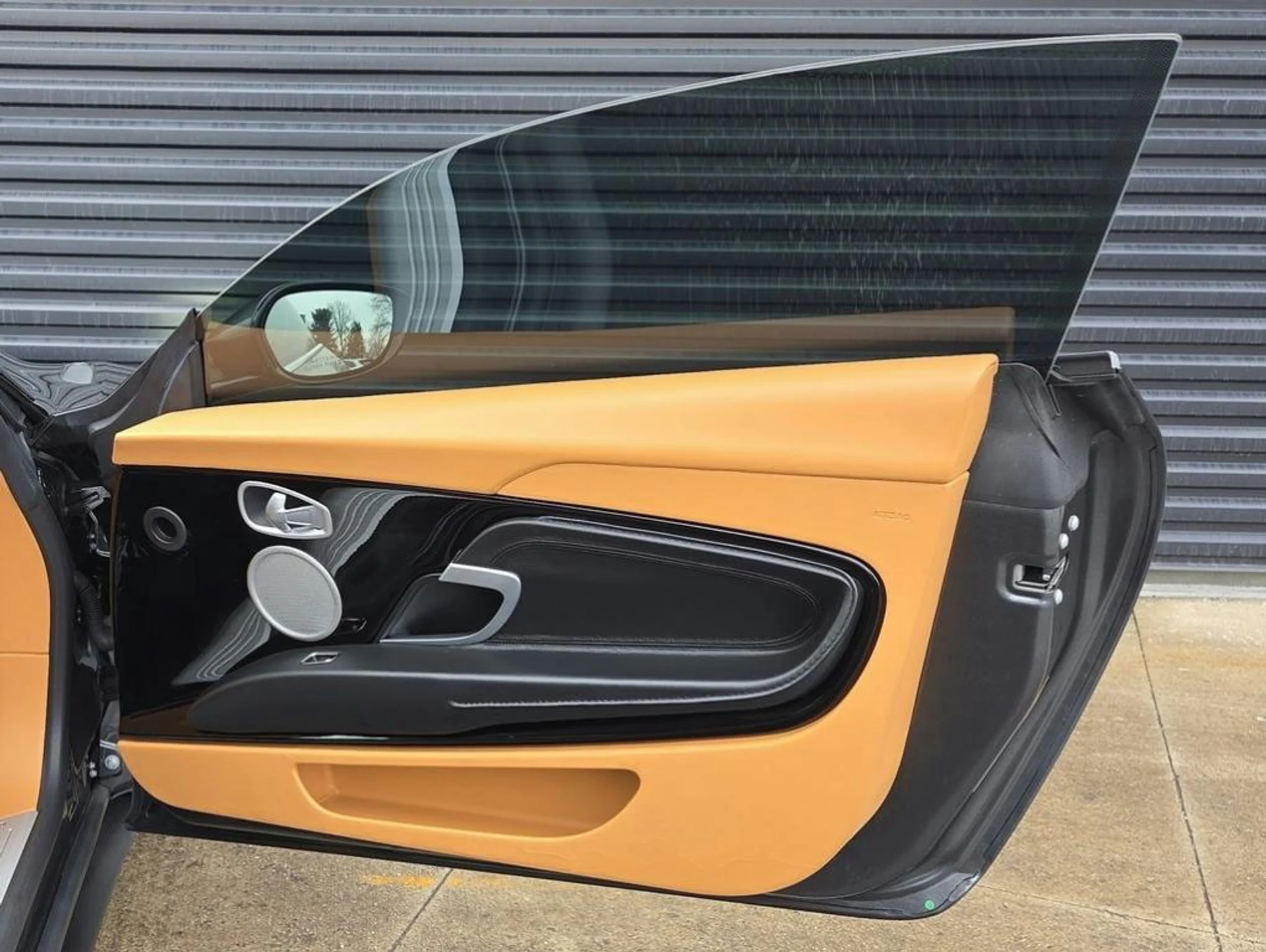 mph021_136453231_I1f_R_Nd_IMI_1x_E0_G_Sk_Y0_MH_8_Sd692o_32f776ce67