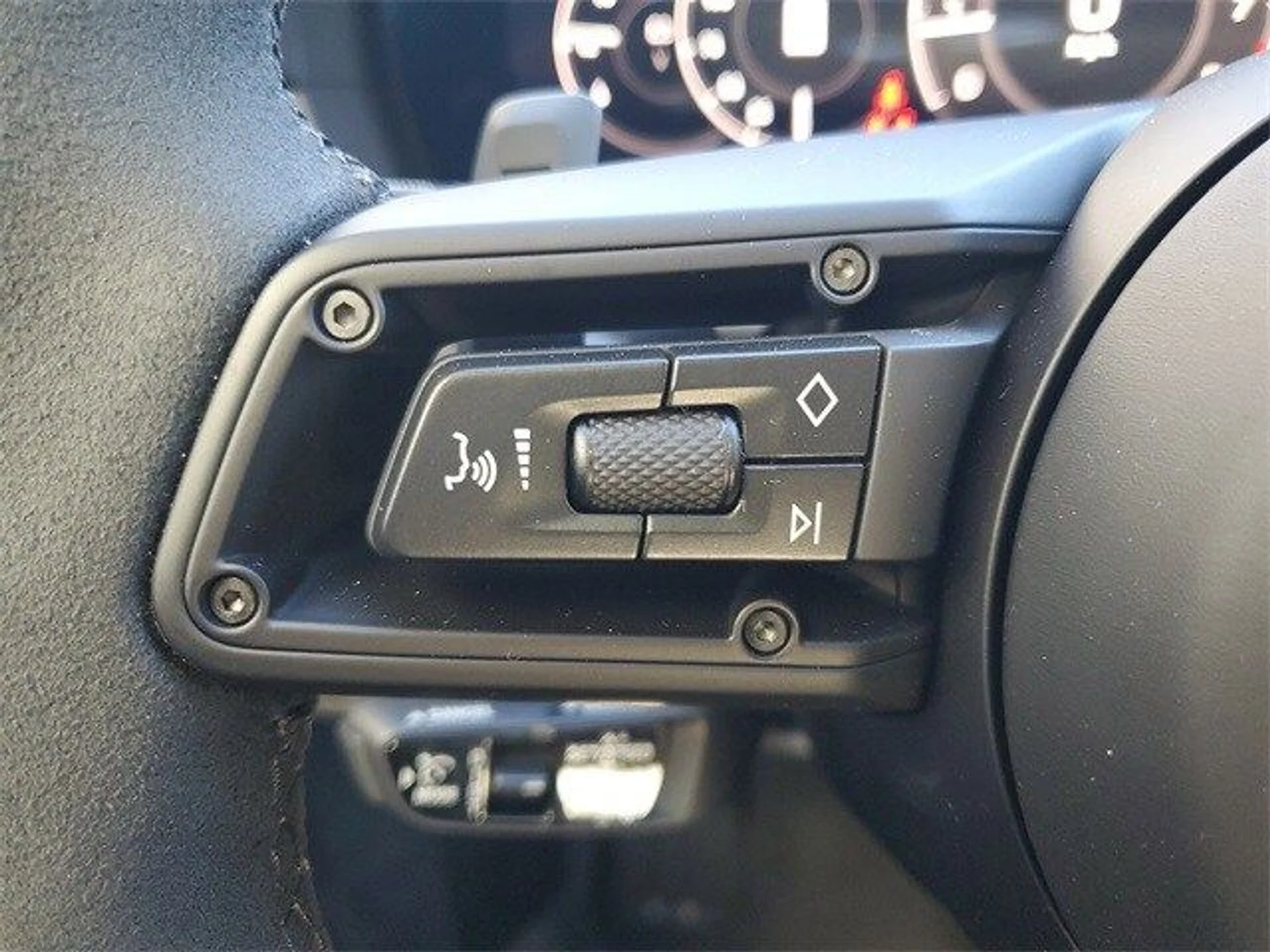 mph021_1367803679_e76a5960bc4224eb10324732c3ee39f9x_7d02e51a72