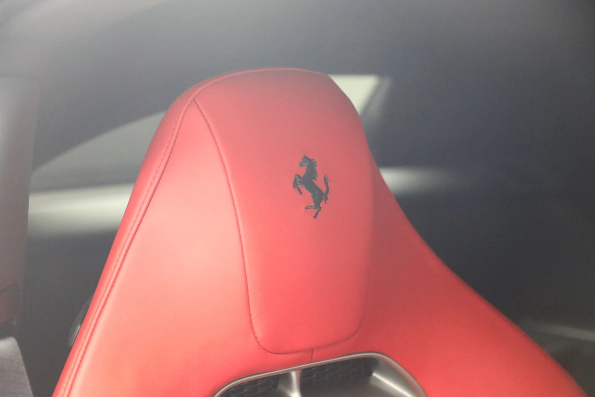 mph021_1373037221_Used_2025_Ferrari_12_Cilindri_1784639089_a9b5605e5c