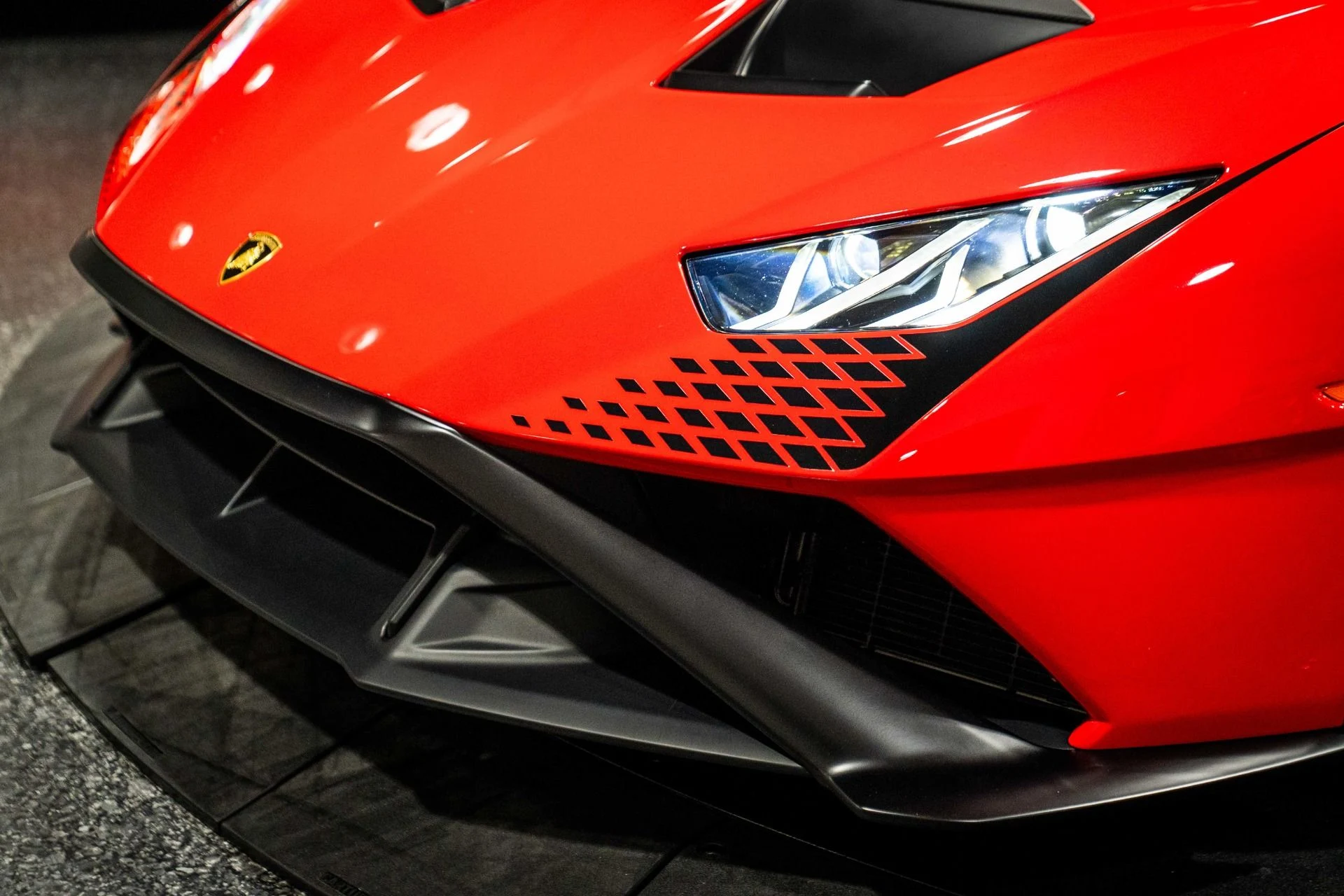 mph021_1375644495_Used_2022_Lamborghini_Huracan_STO_Ad_Personam_Paint_1767634338_f294dcf01c